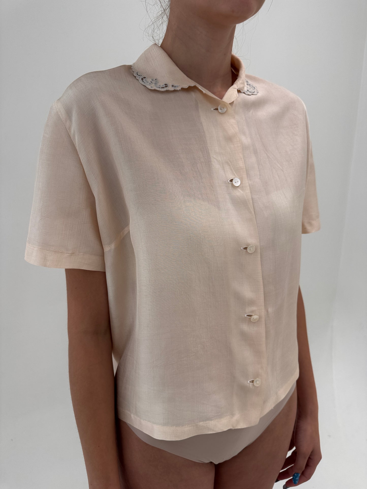 Cămașa pink nude din mătase naturală cu broderie
