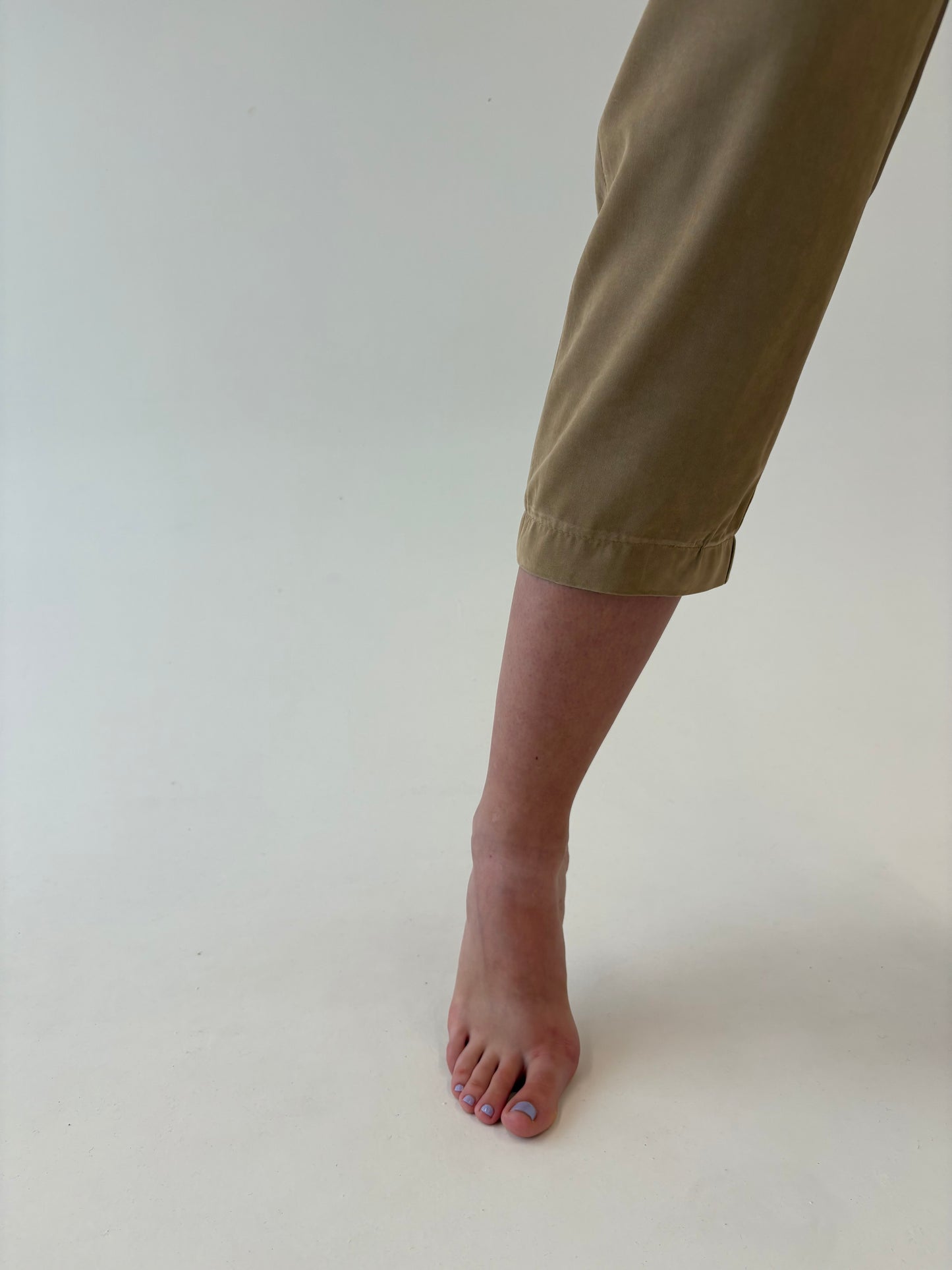 Pantaloni camel petite țigaretă cu talie ultra înaltă cu ușor aspect de piele întoarsă