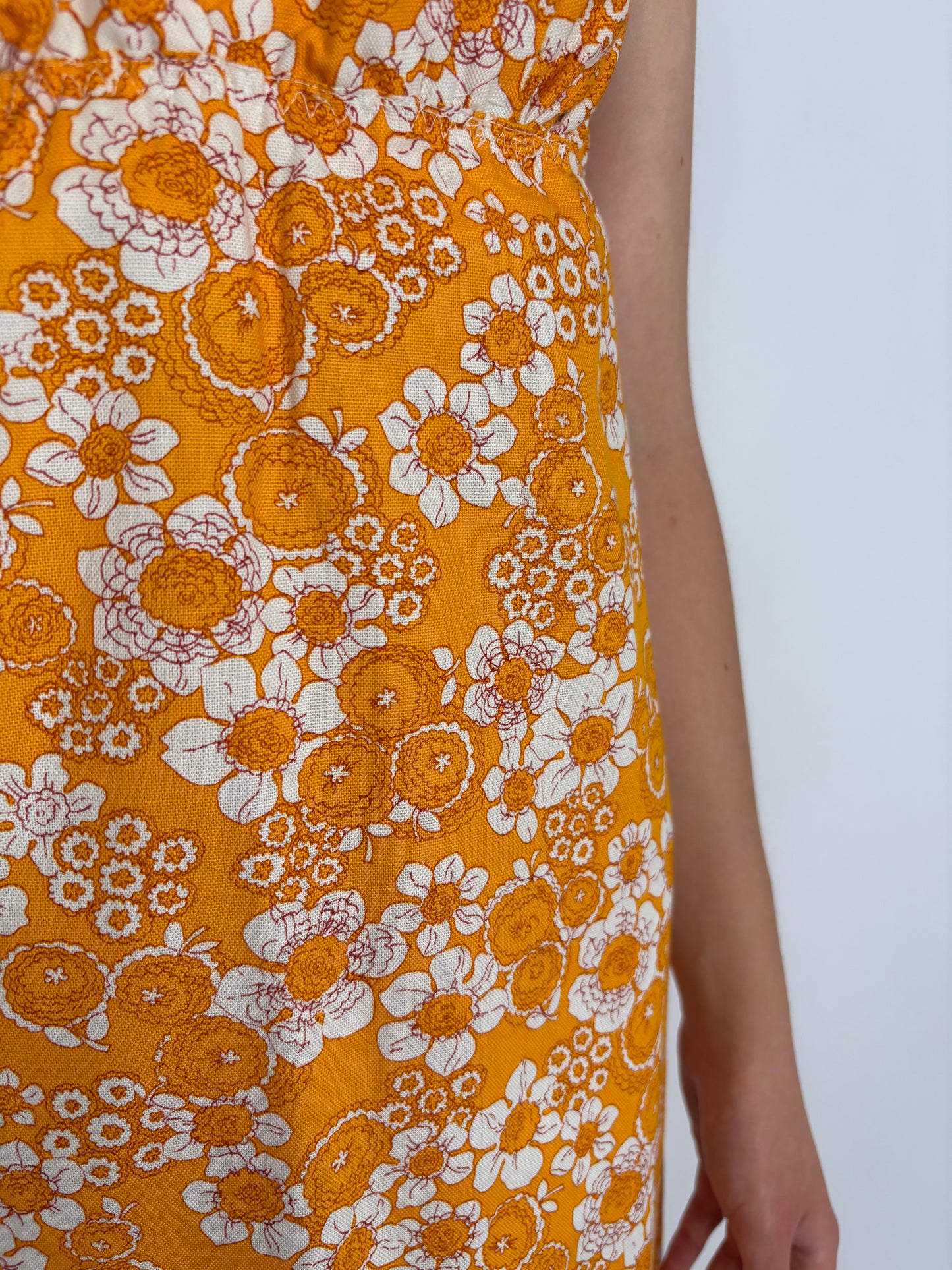 Rochie vintage maxi în croi de ani 60