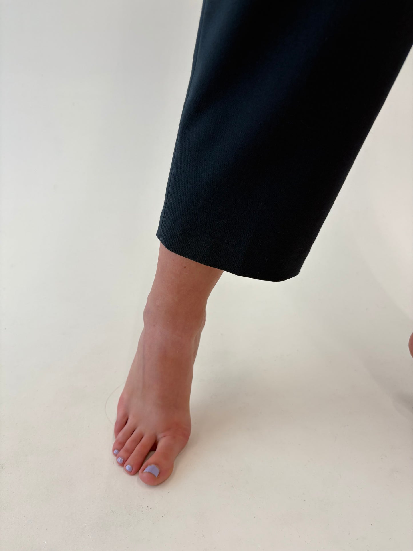 Pantaloni dark green mom fit cu pense și talie ultra înaltă