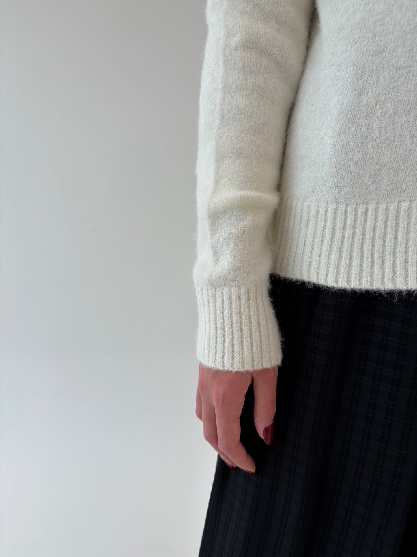 Cardigan italian din mix de baby mohair cu aplicații din perlute