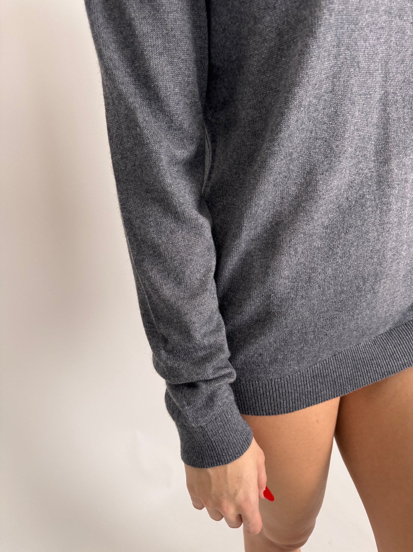 Pulover subțire din mătase naturală și cașmir charcoal gray