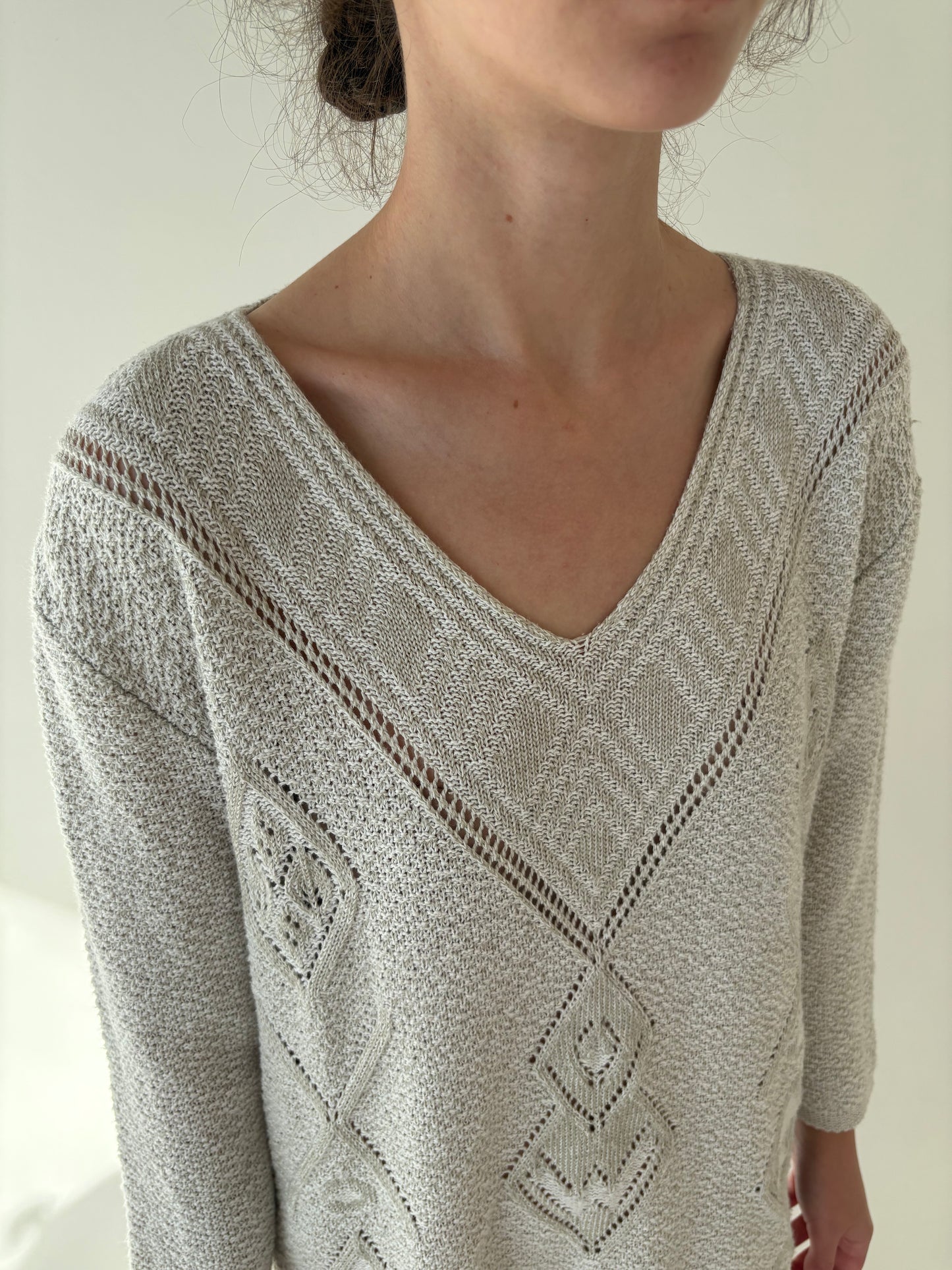 Pulover vintage warm gray dantelat din bumbac gros de gramaj mare
