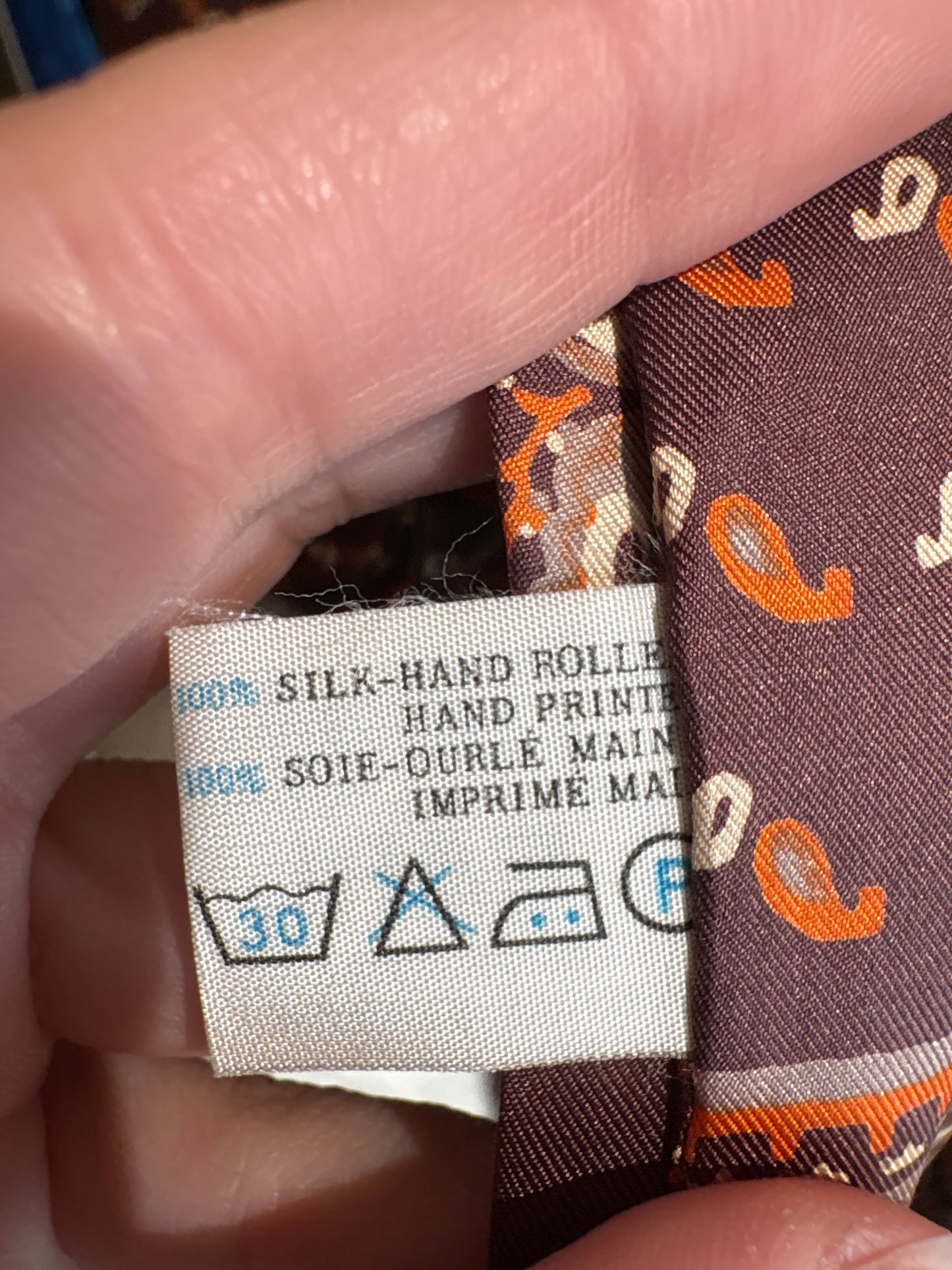 Esarfa vintage chocolate brown cu print paisley oranj din mătase naturală