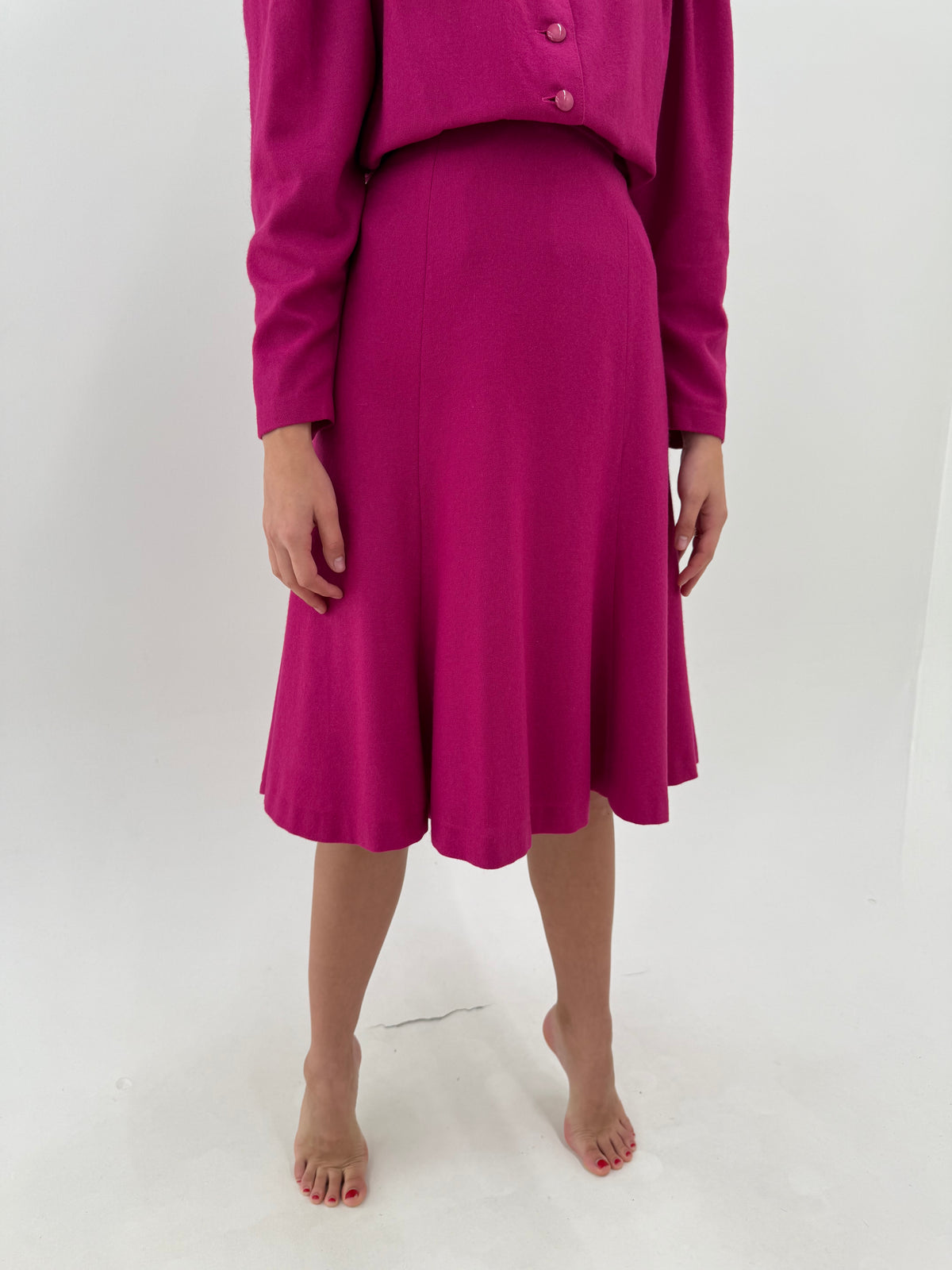 Costum fucsia vintage excepțional din lana extrafina