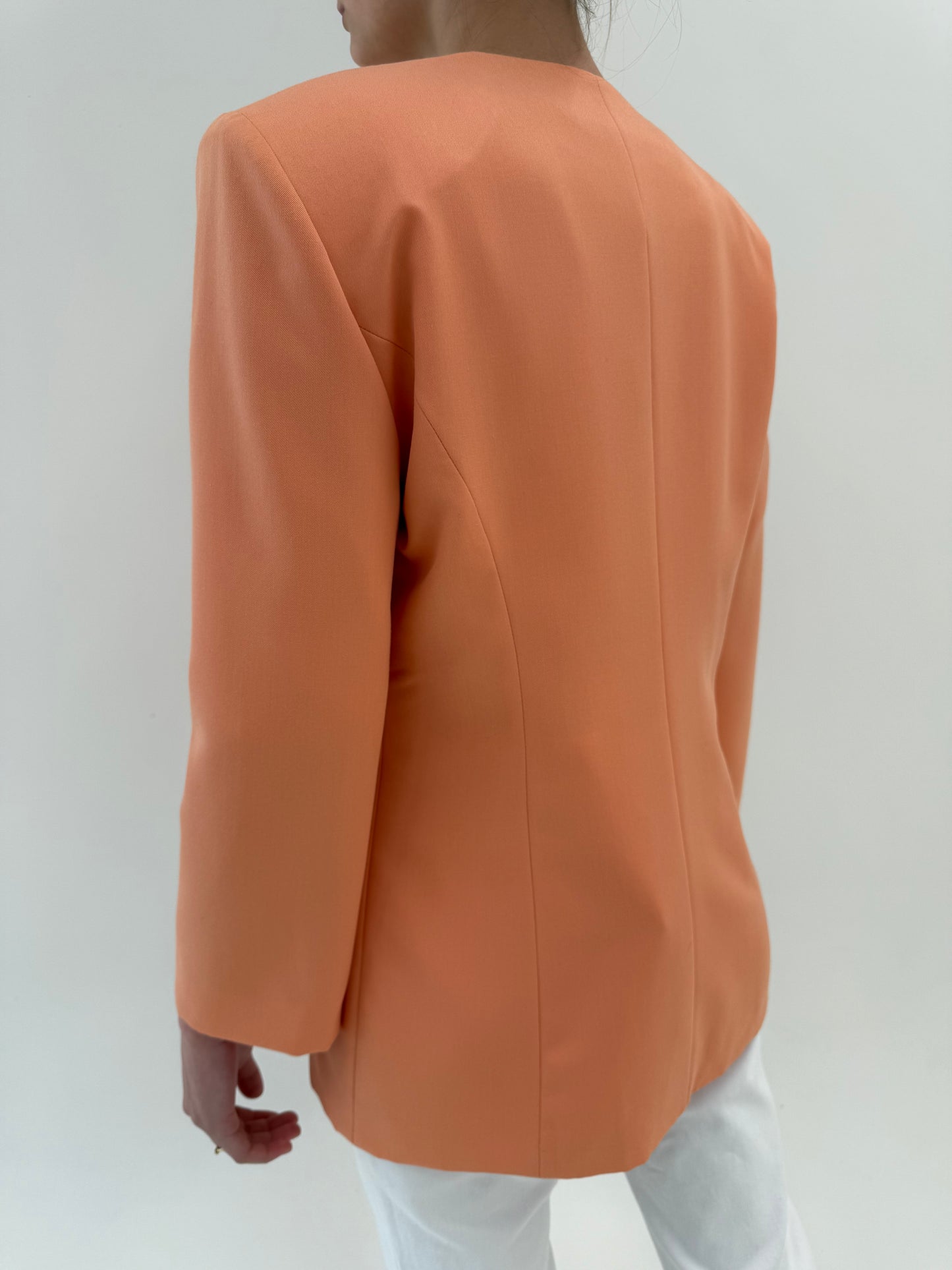 Sacou vintage powder orange în croi minimalist cu închidere tip smoking
