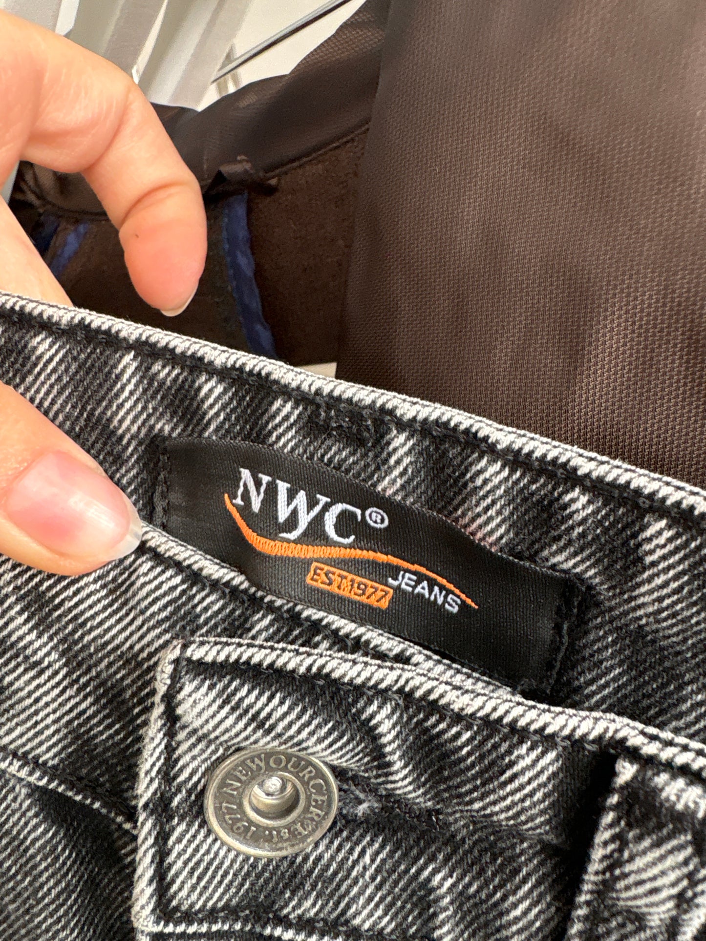 Jeans dark wash cu talie ultra înaltă în croi spre palazzo
