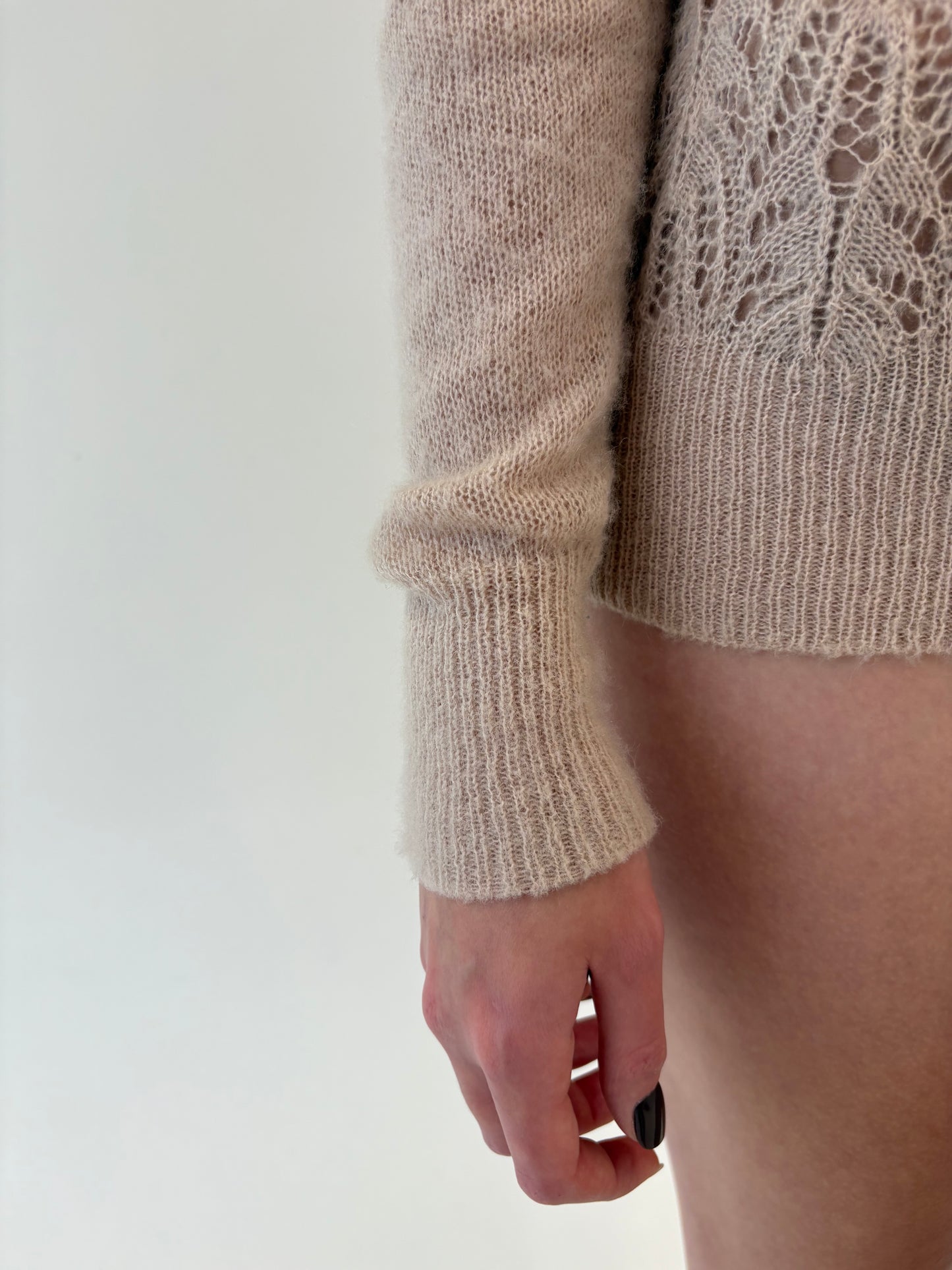 Cardigan tall light nude delicat și dantelat din baby mohair