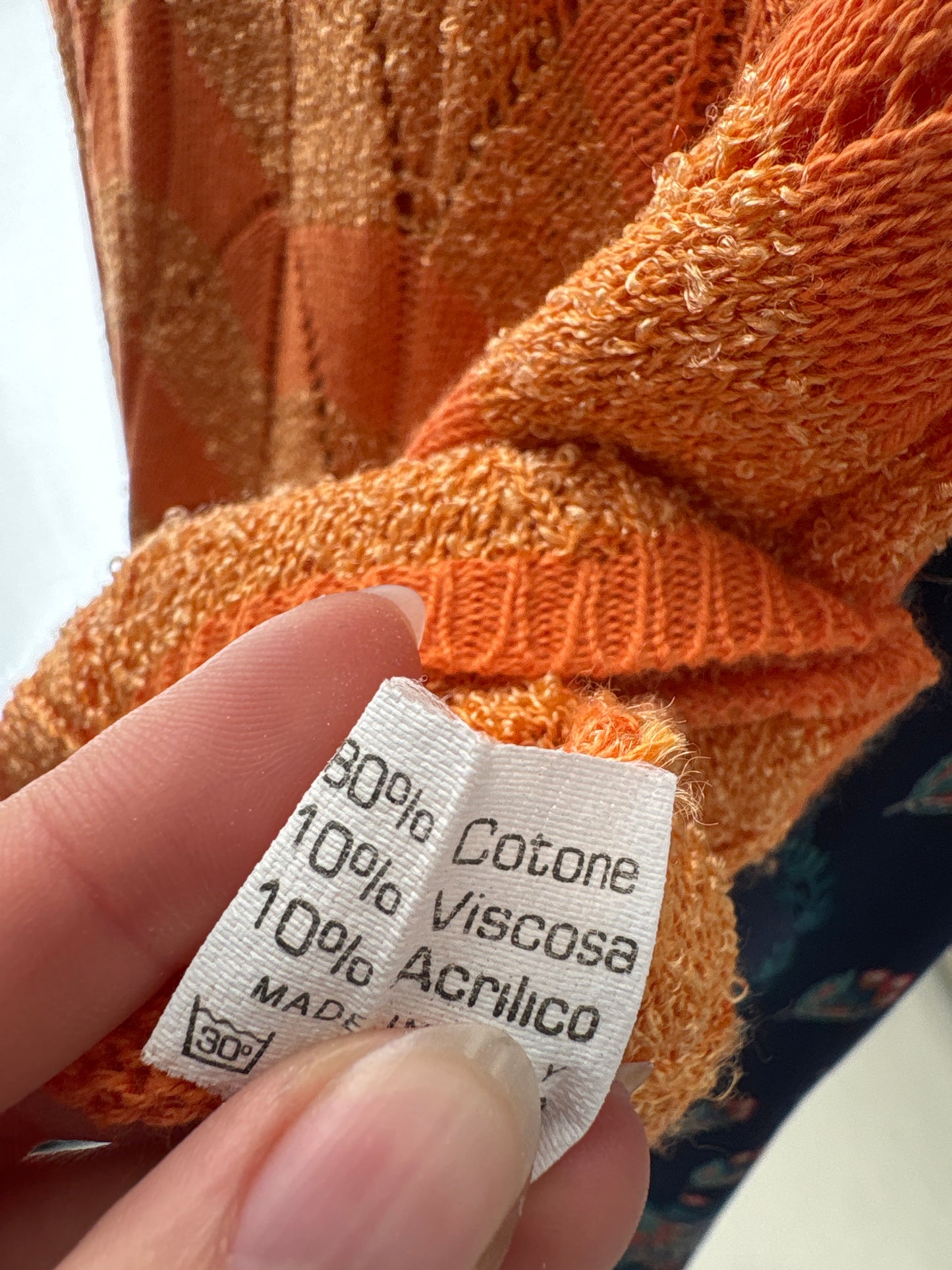 Top vintage din jerse dantelat italian foarte elastic