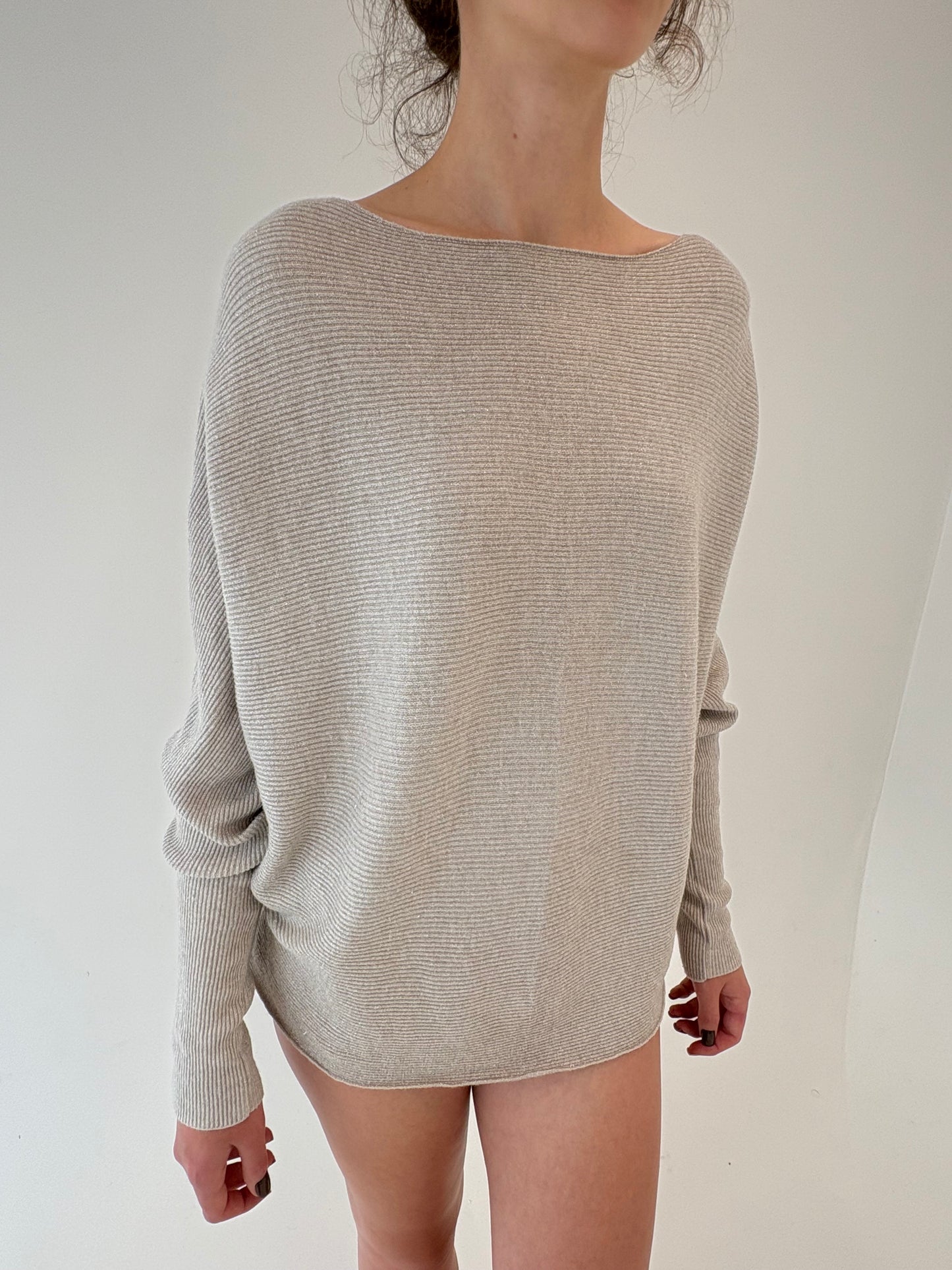 Pulover italian cu mânecă fluture din mix de lana extrafina silver gray