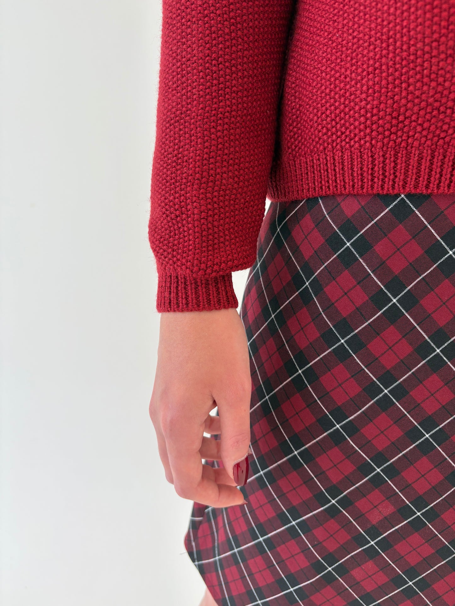 Cardigan oxblood italian din lana merino extrafina de gramaj mare