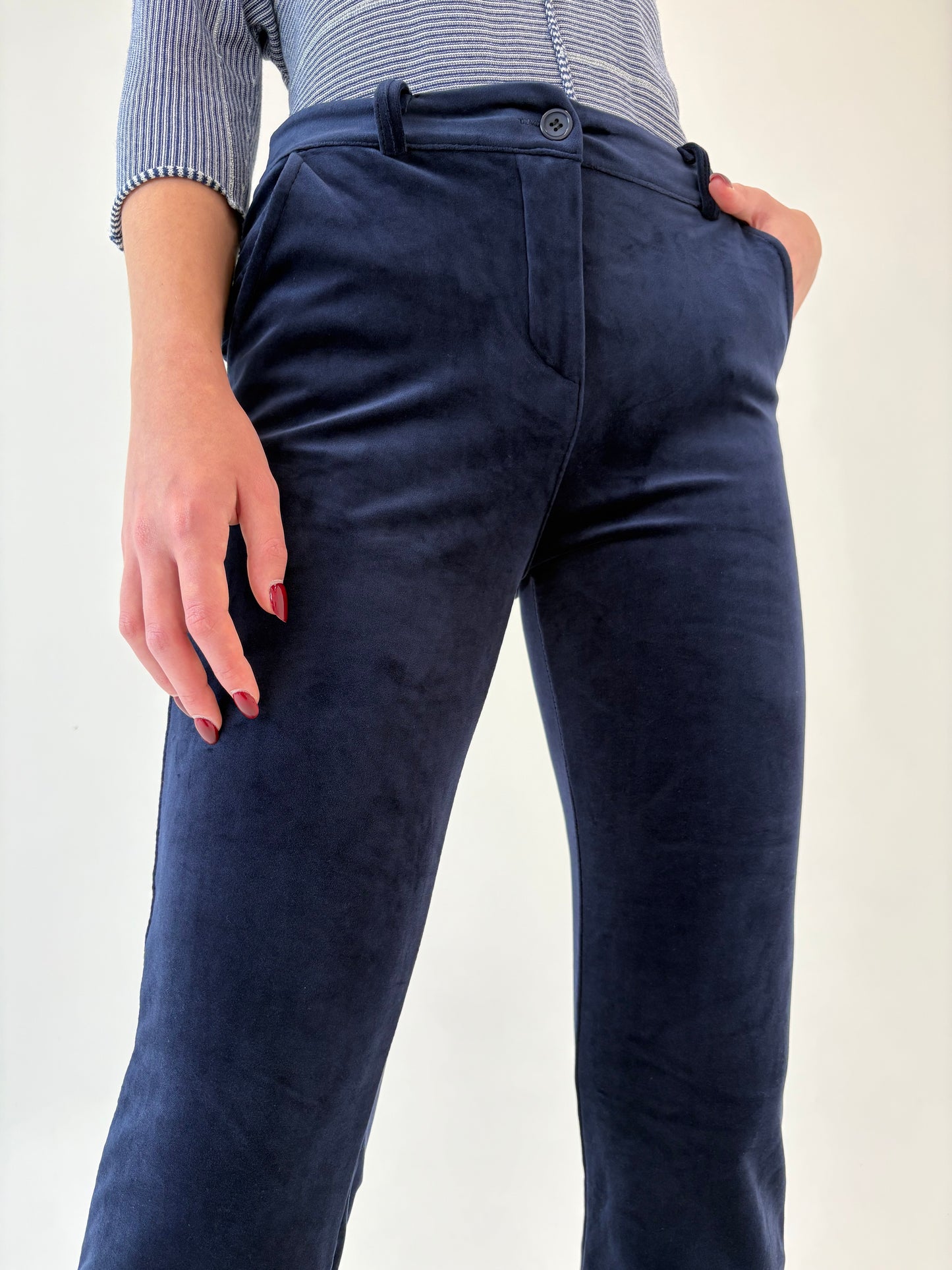 Pantaloni italienești albastru cerneală din catifea strech ușor evazați