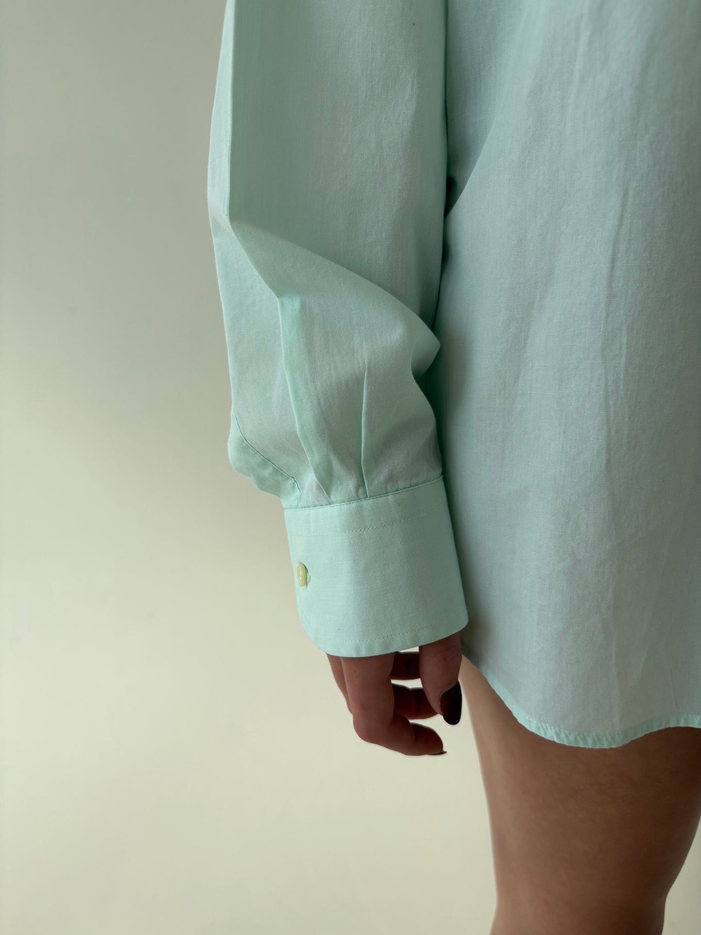 Cămașa mint green din poplin premium de bumbac în croi actual