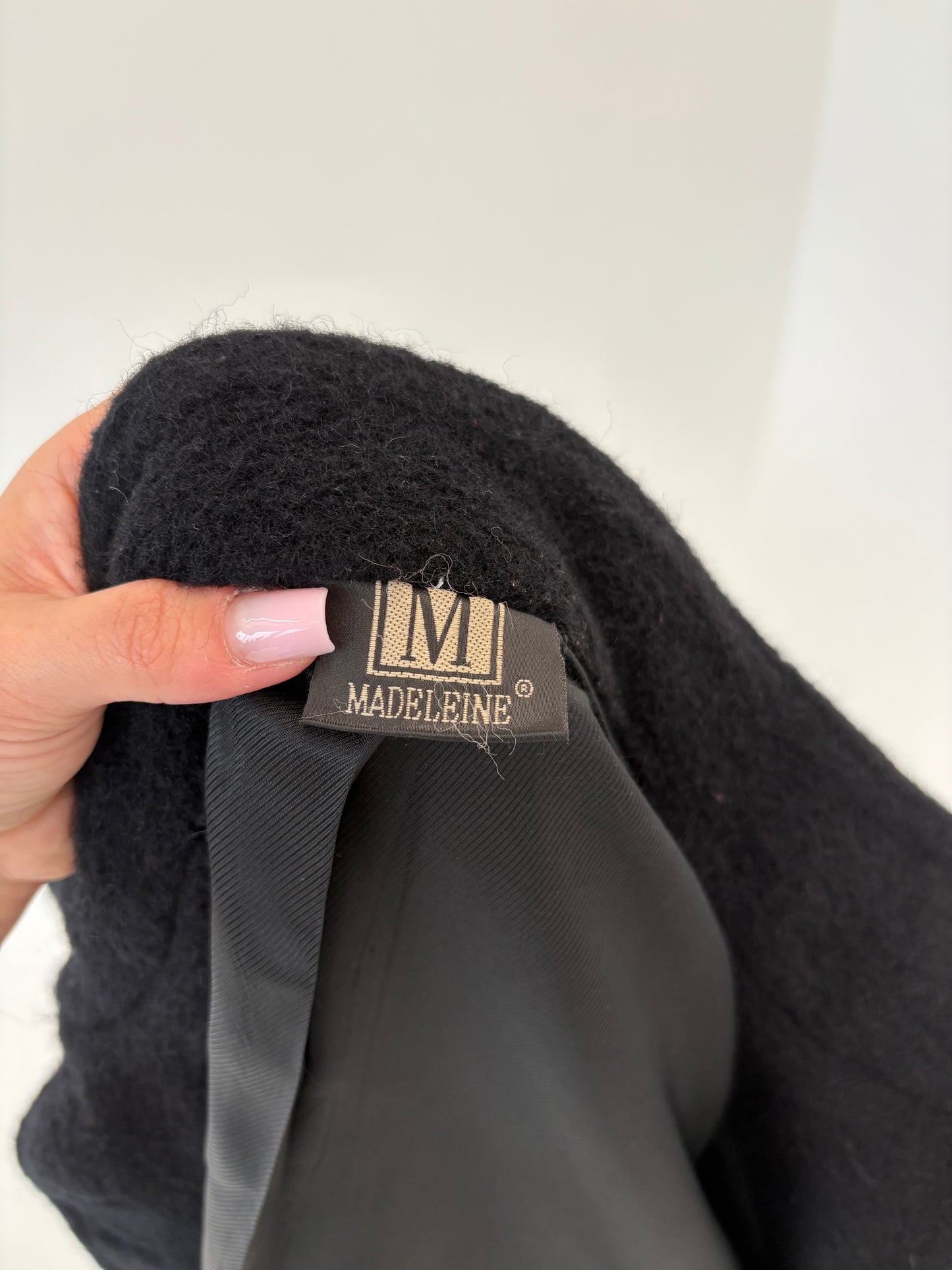 Sacou negru luxury petite Madeleine din stofă de lana și mohair