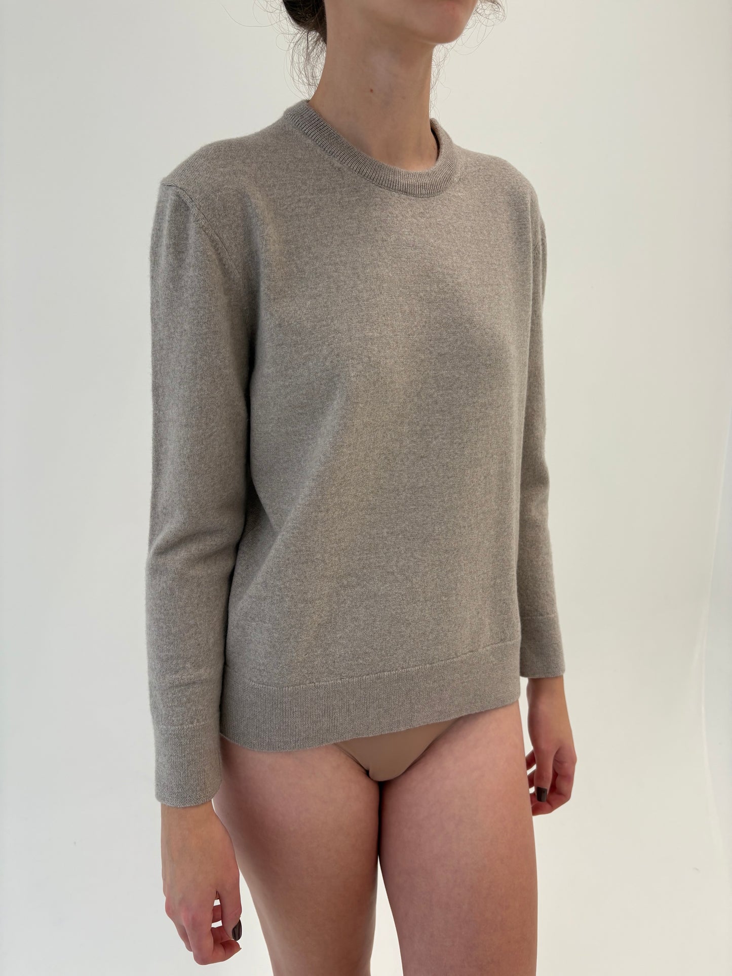 Pulover light nude din lana merino extrafina de gramaj mare