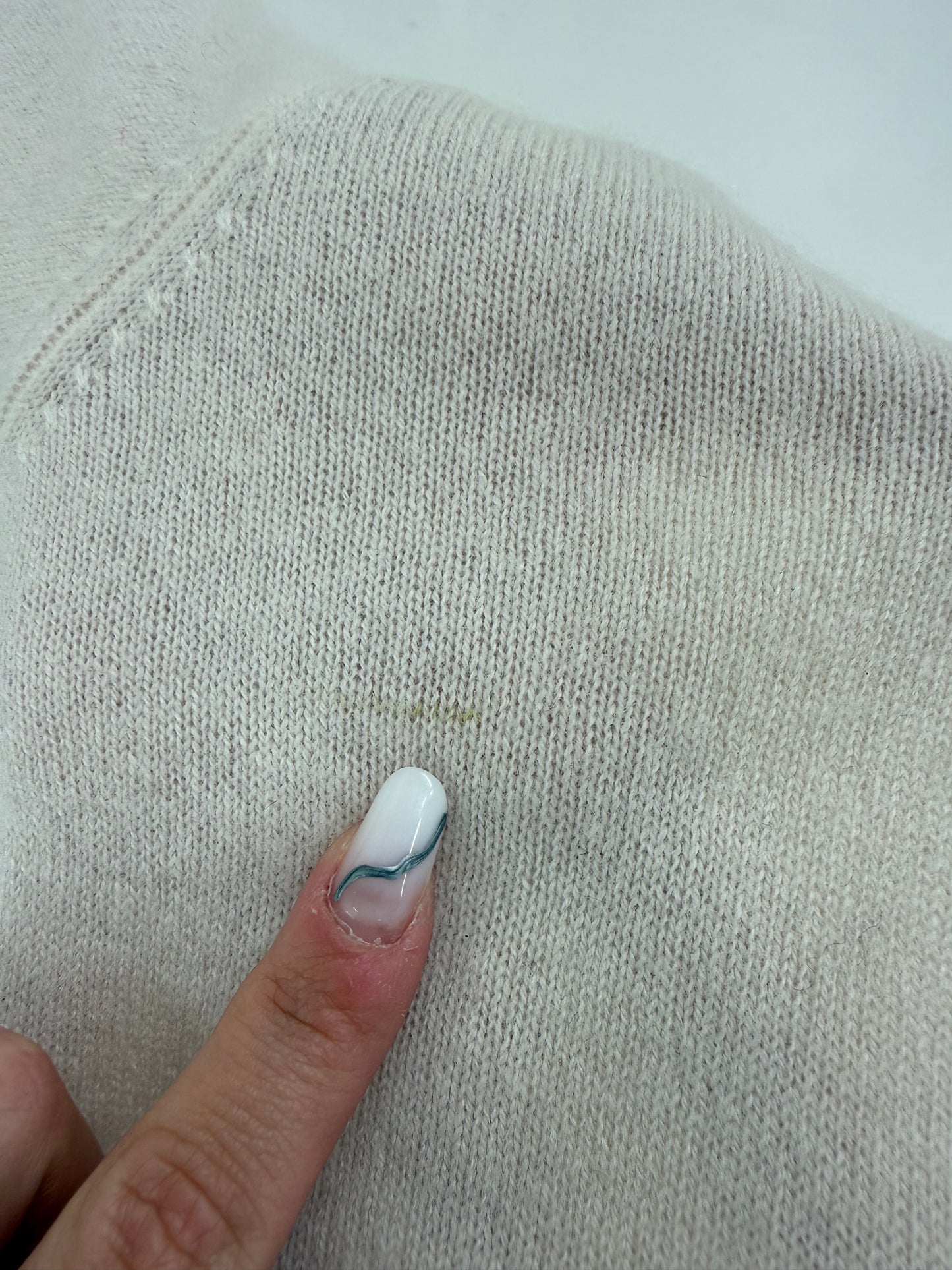 Cardigan ivoire din cașmir cu nasturi mother of pearl