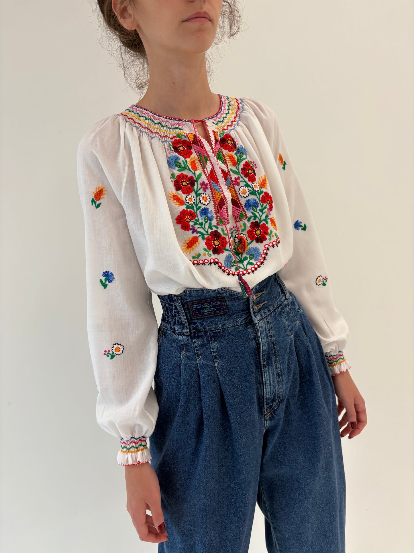 Bluză vintage bijuterie cu broderie manuală excepțională