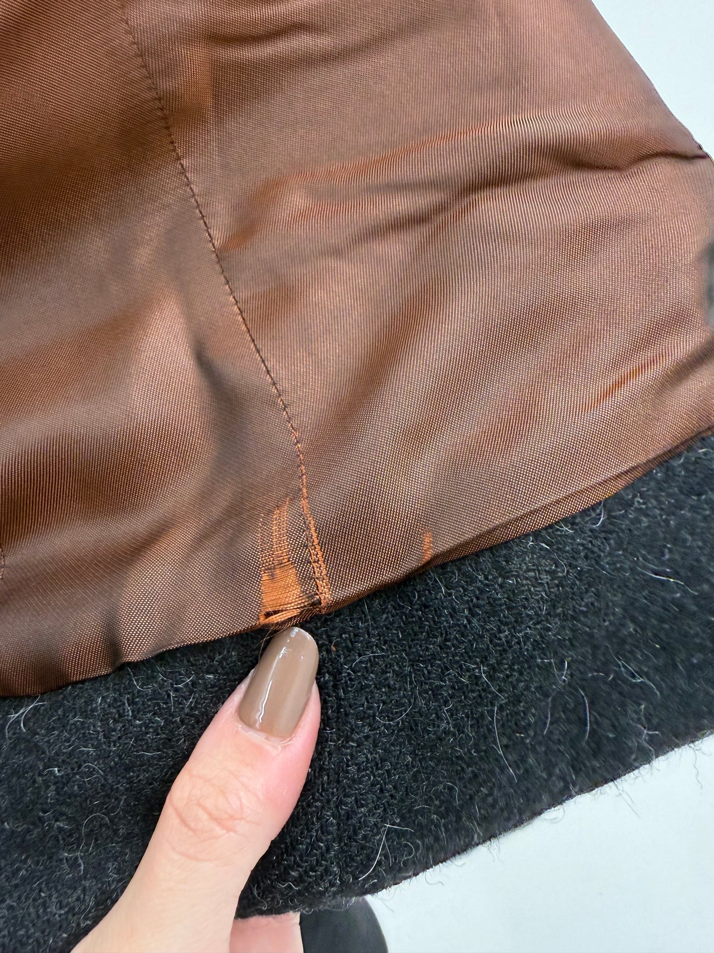 Jacheta gri din stofă structurată de lana și alpaka în croi minimalist