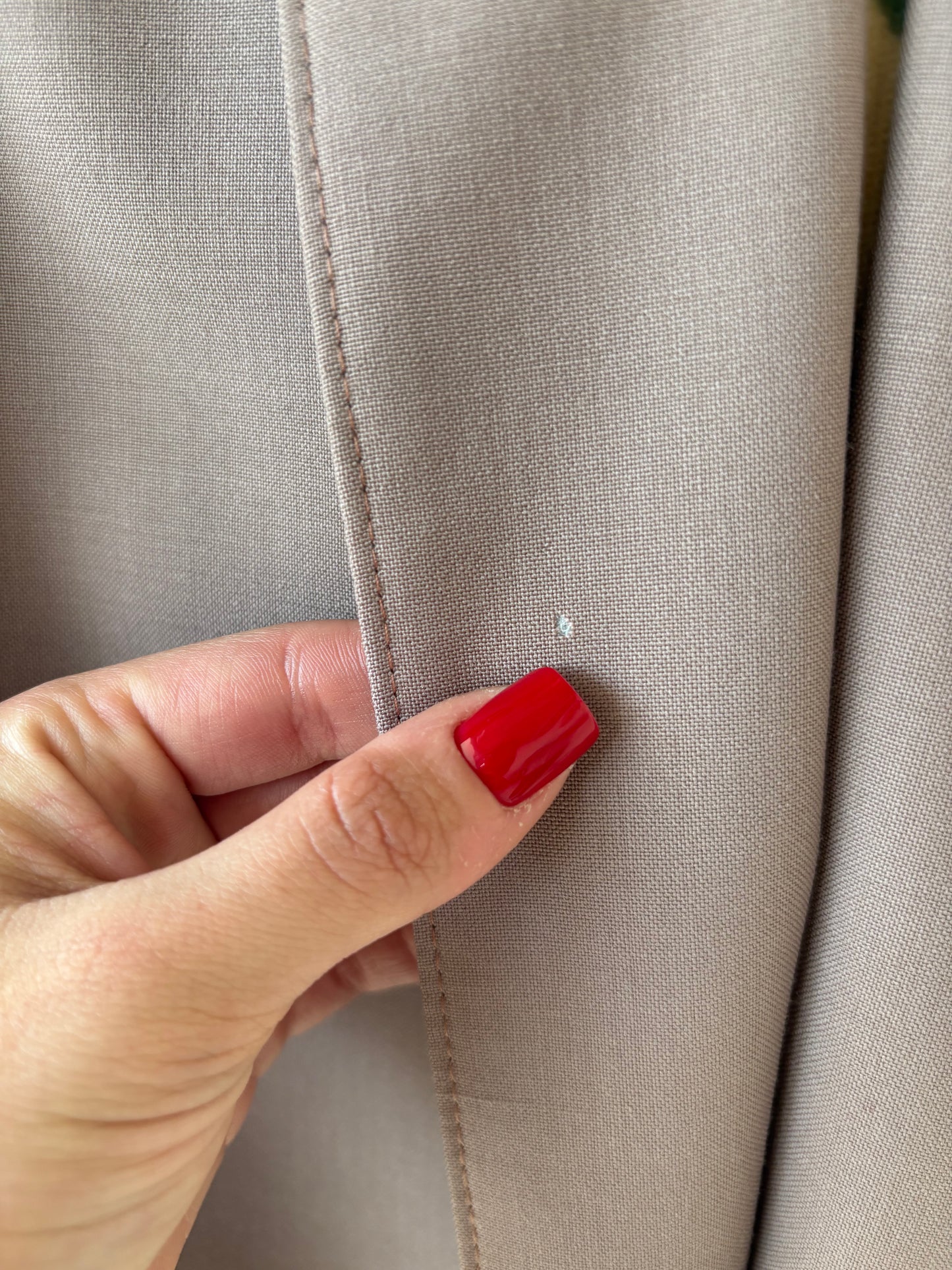 Pardesiu în croi în stil Balenciaga din lana pura virgină certificată