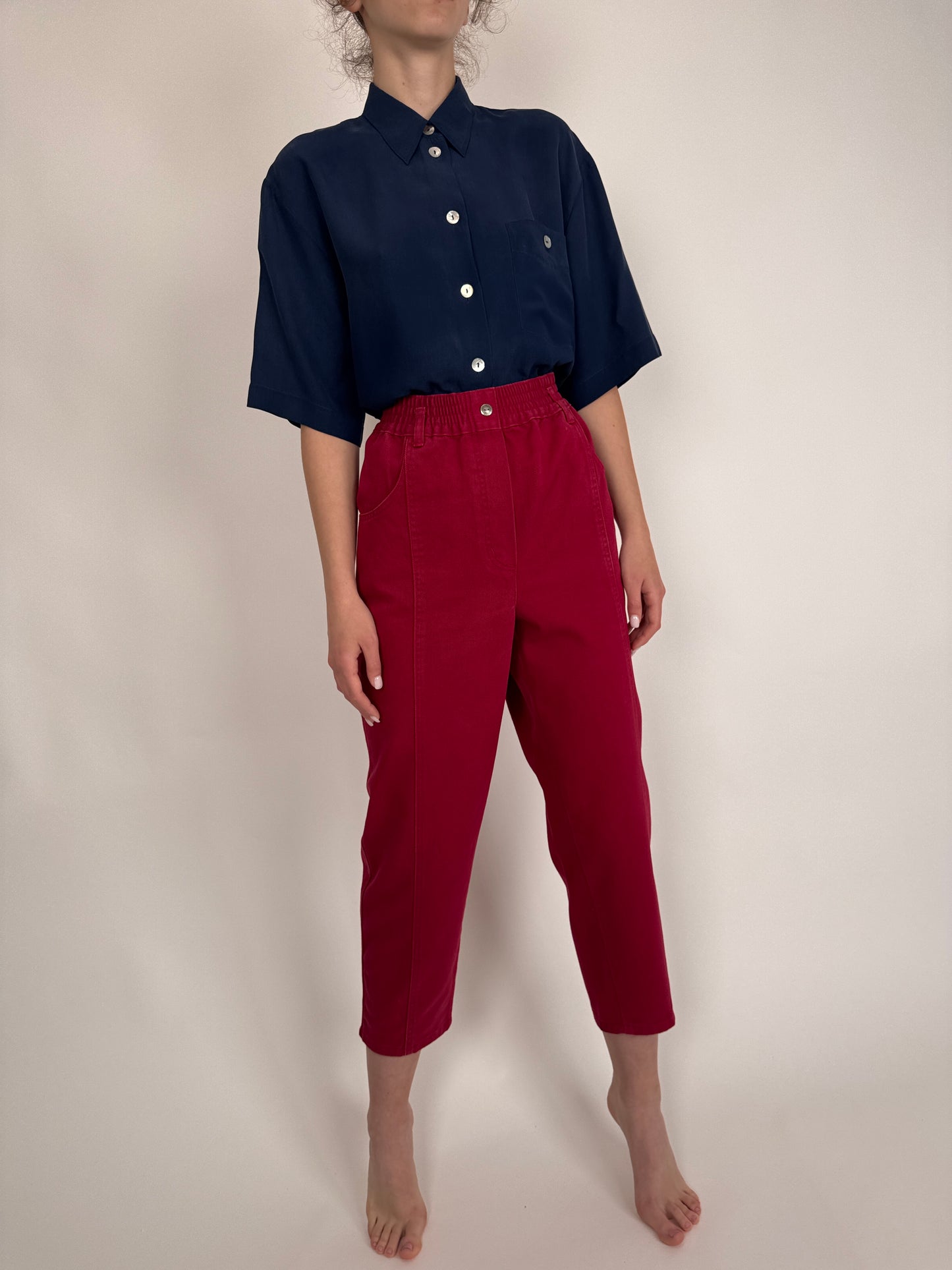 Jeanși vintage cherry red cu talie ultra înaltă elastică