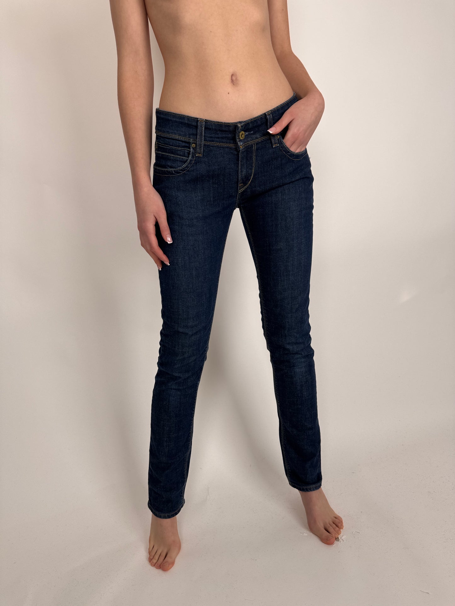 Jeanși Levi’s tall model 571 dark wash ușor strech