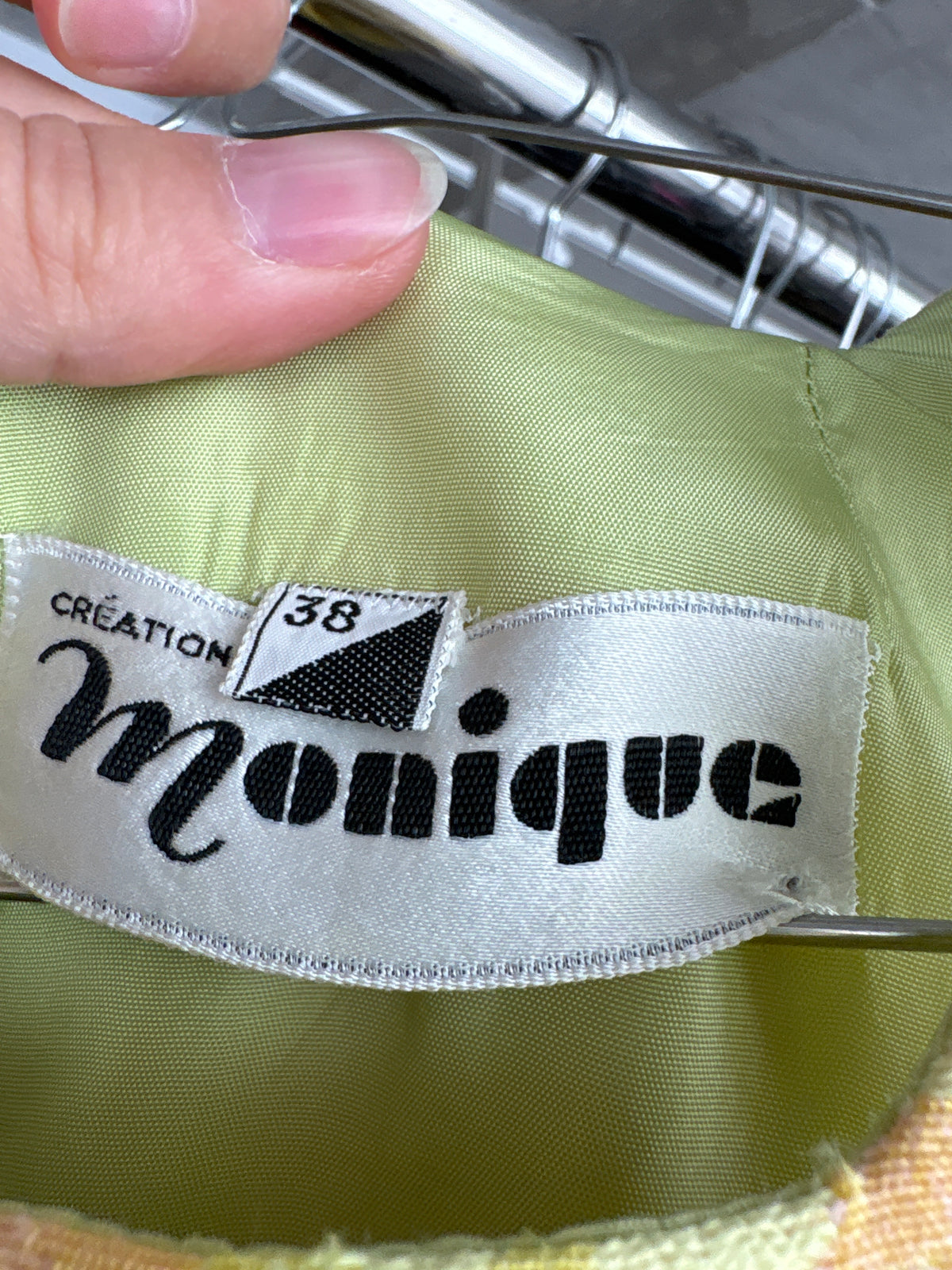 Rochie mini mod old vintage anii 60 din brocart în culori superbe de colecție