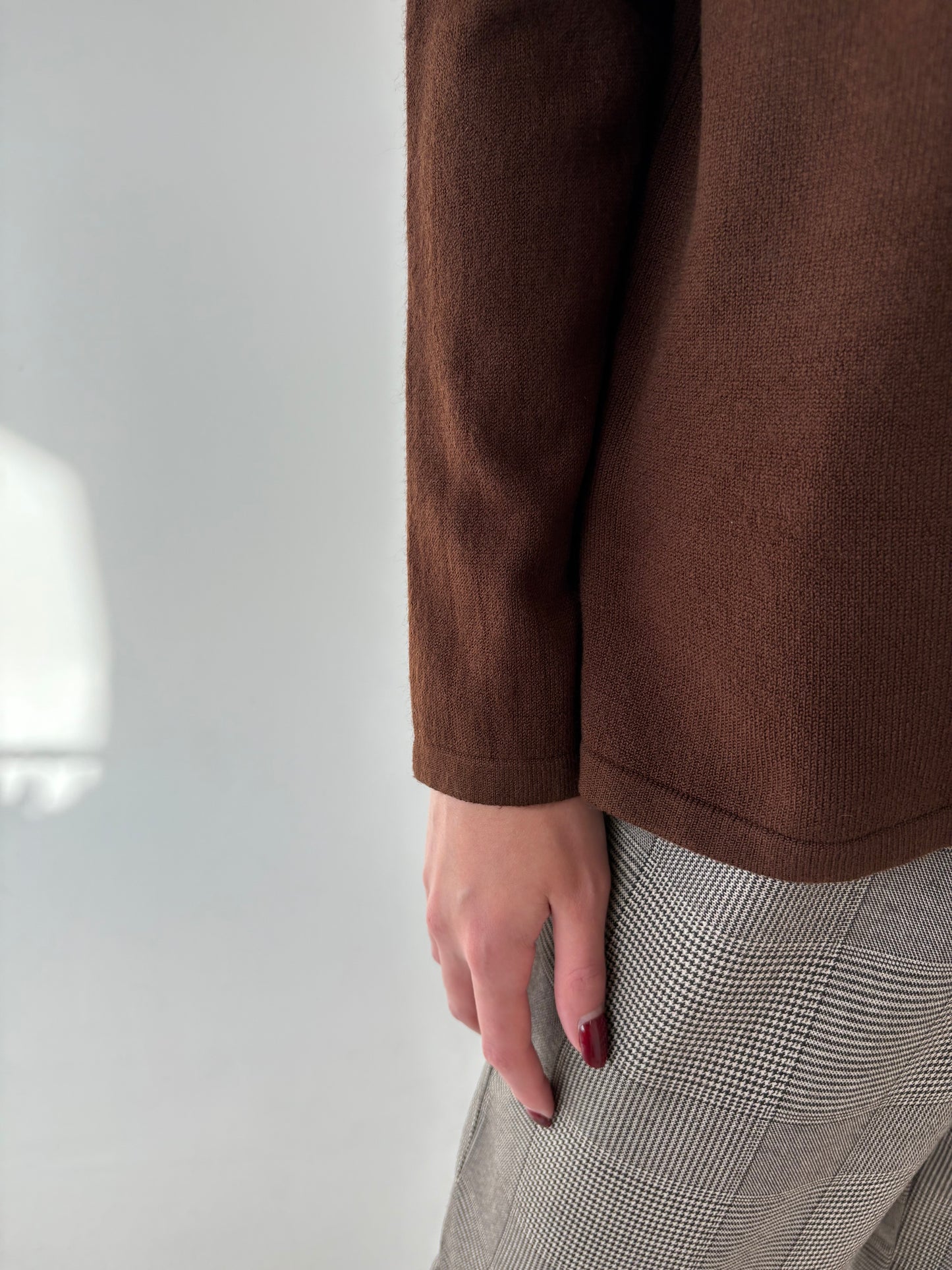 Set vintage chocolate brown din mix de lana extrem de fină cu aplicații manuale