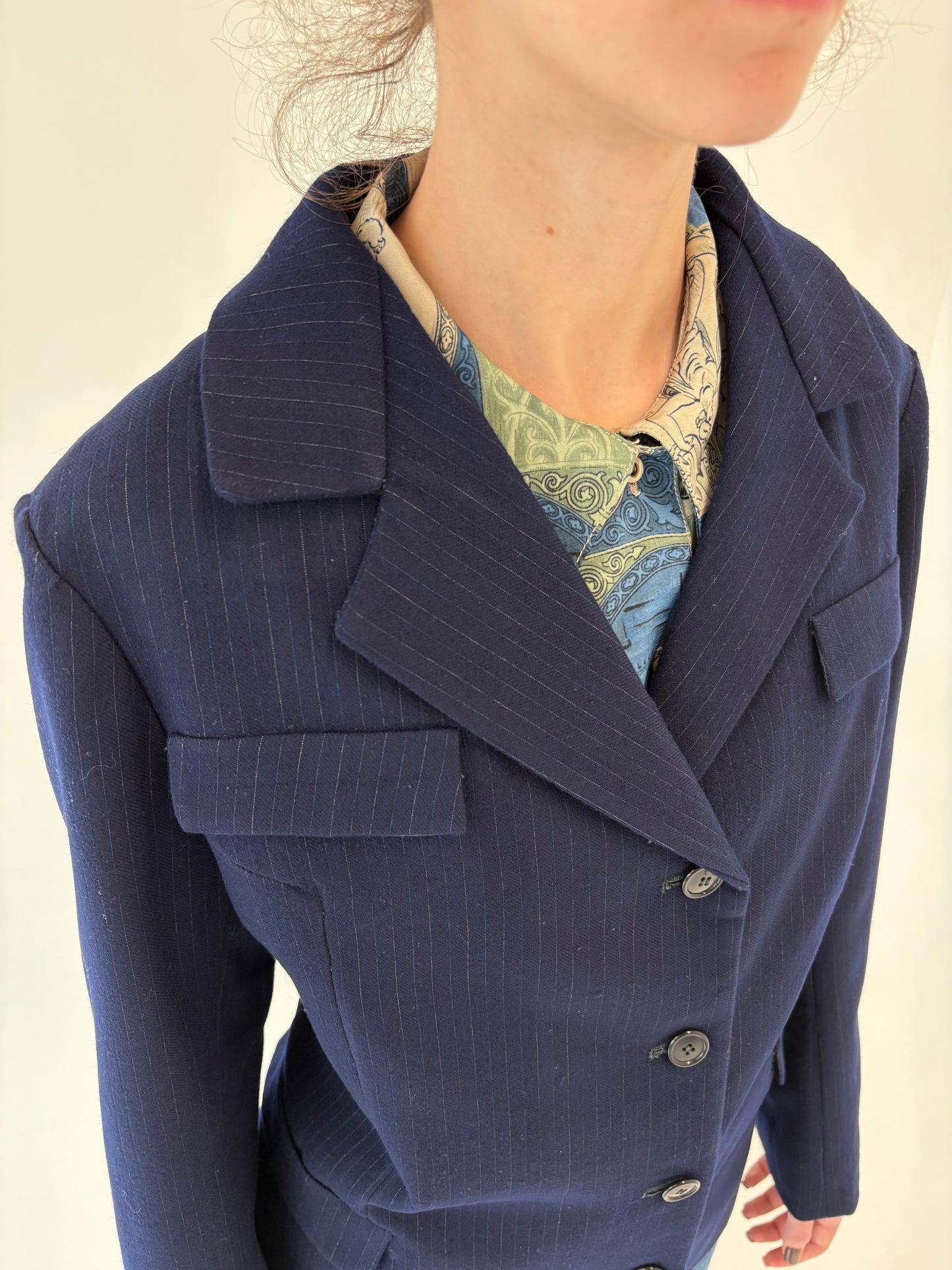 Sacou vintage în stil retro modern din stofă groasă de lana și extrafina