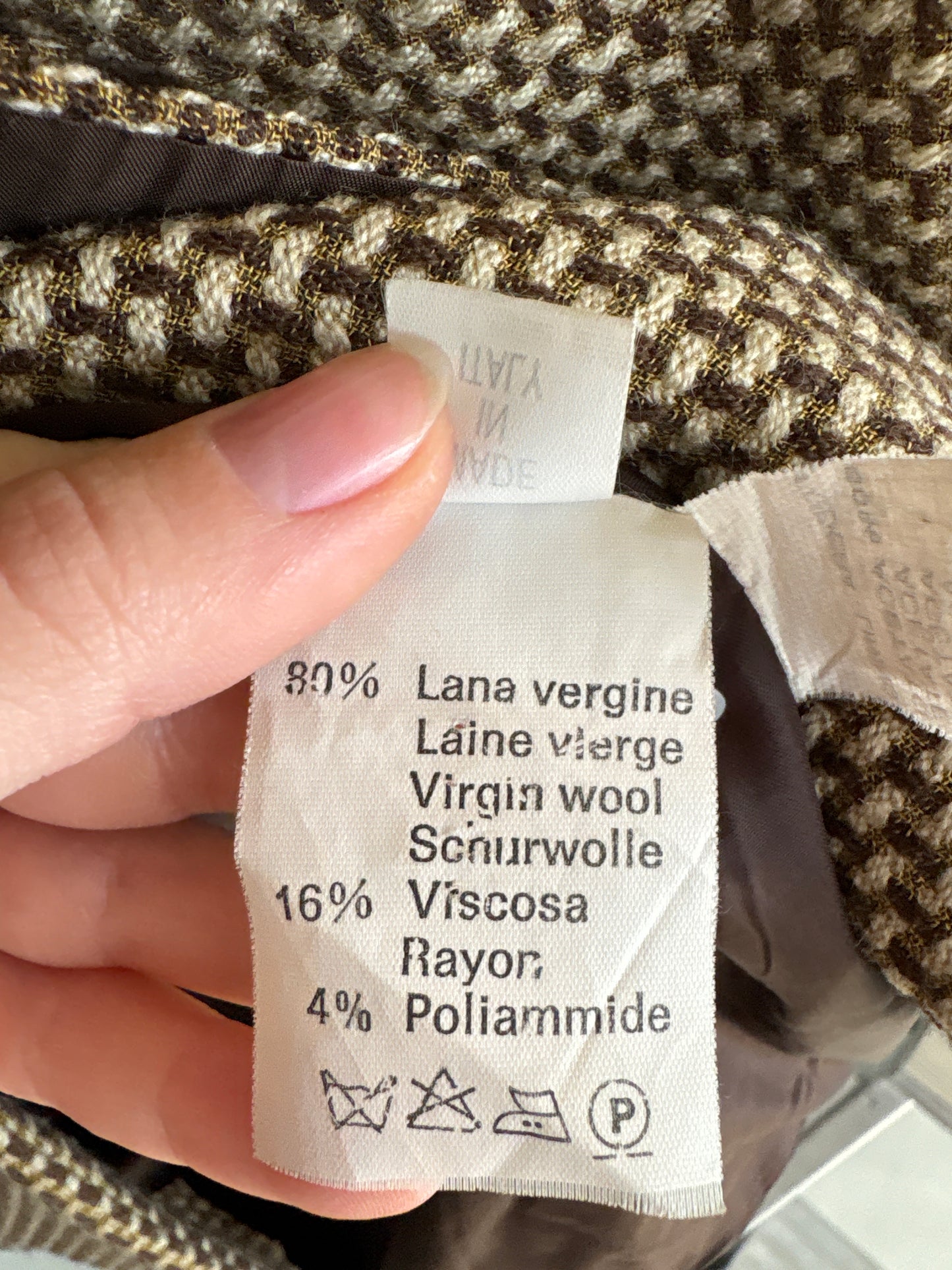 Deux piece de brand luxury italian din stofă cu textura 3D camel și negru