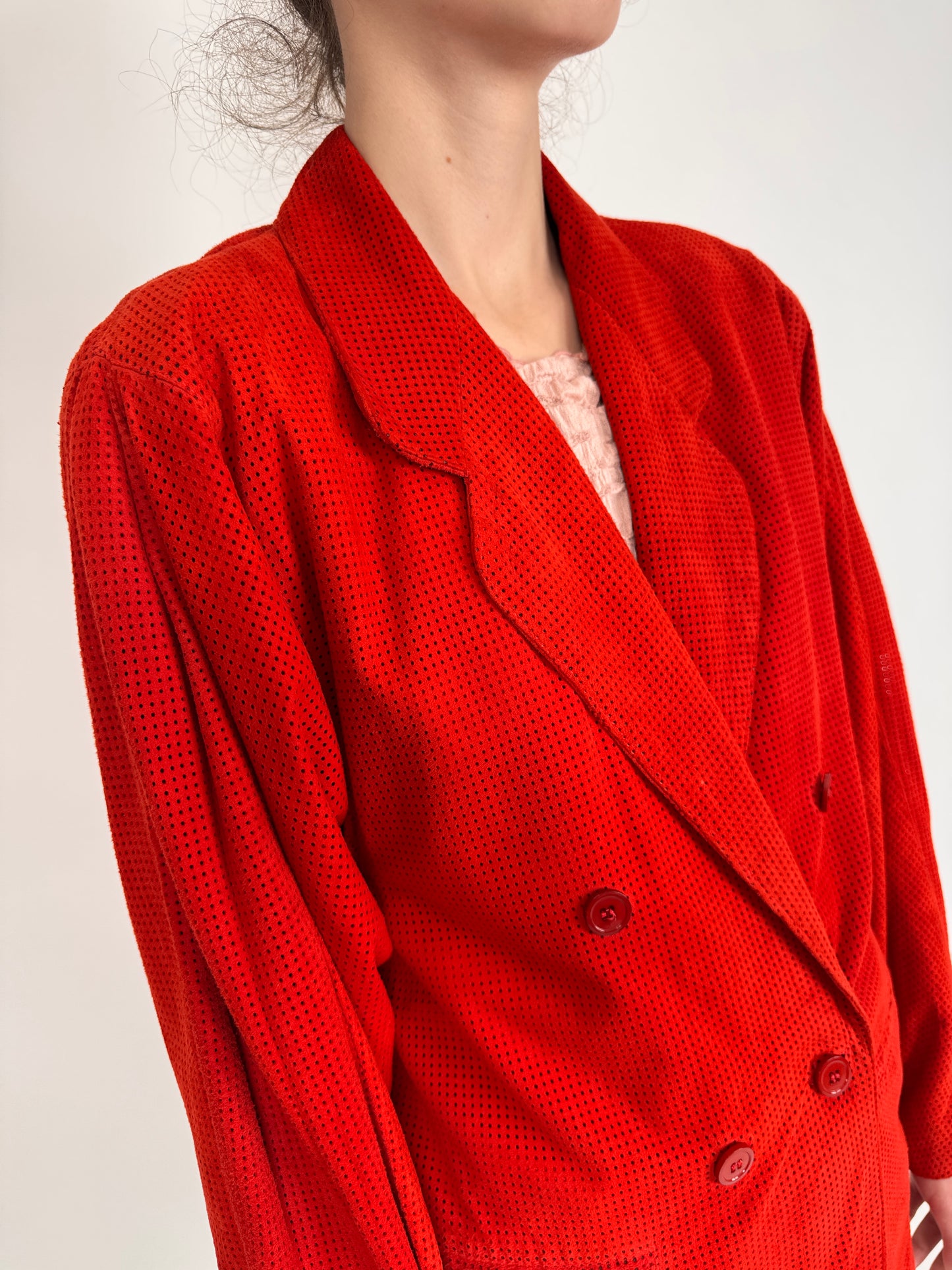 Sacou vintage cherry red din piele naturală extrem de moale perforată