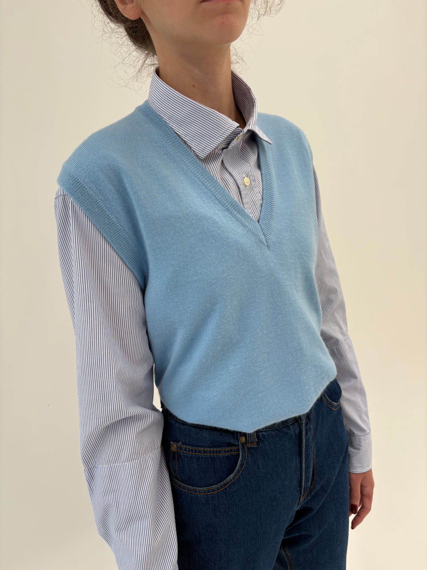 Top/ vesta vintage baby blue din lana extrafina