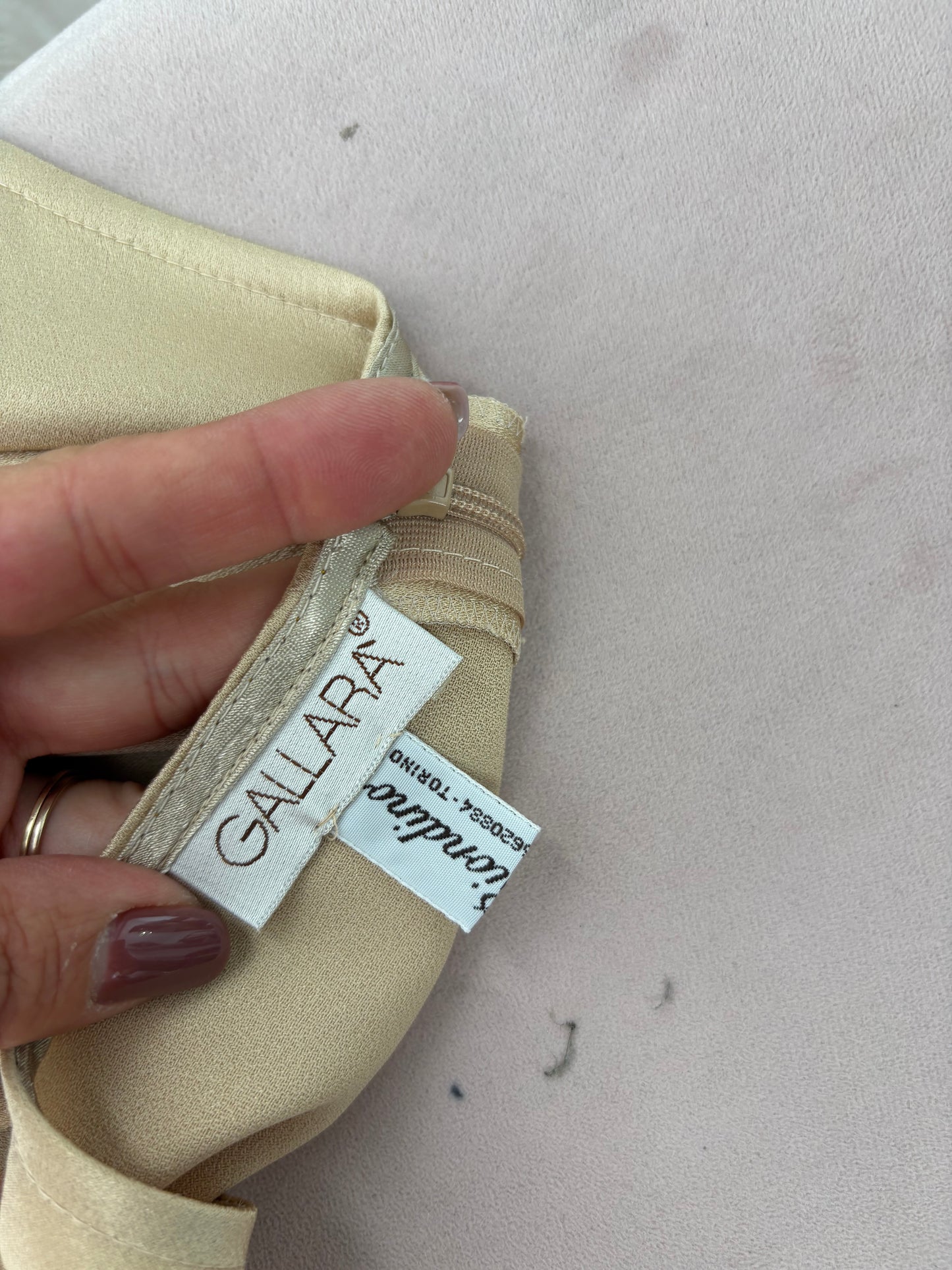 Corsaj camel italian auriu pudrat cu aplicații discrete și broderie