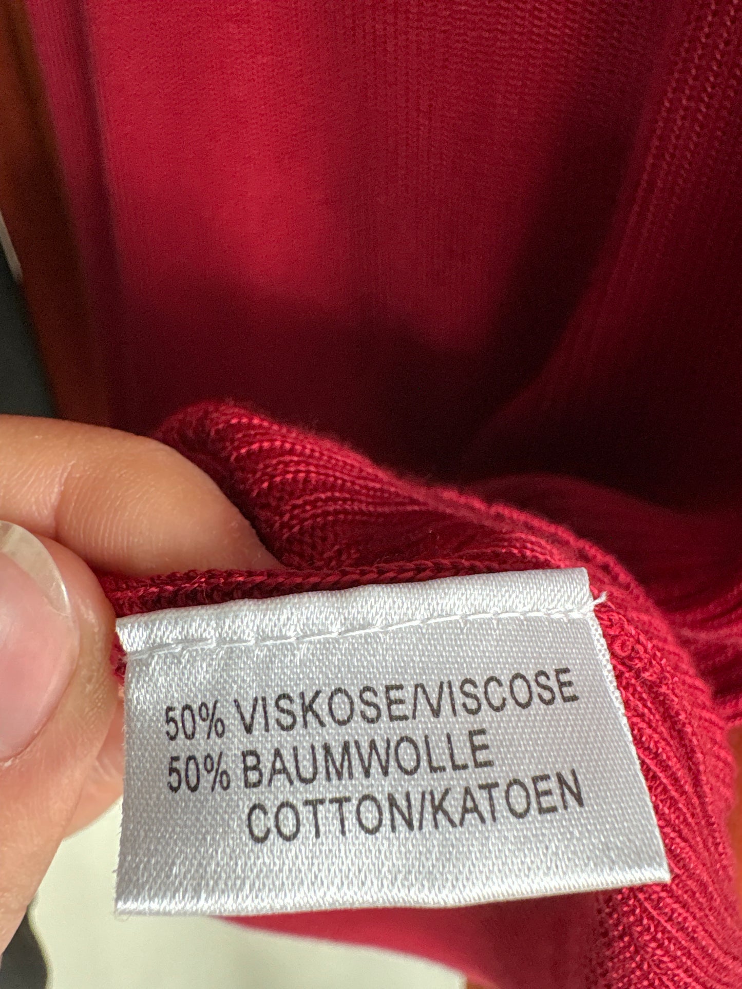 Maleta burgundy din jerse ribbed ușor satinat