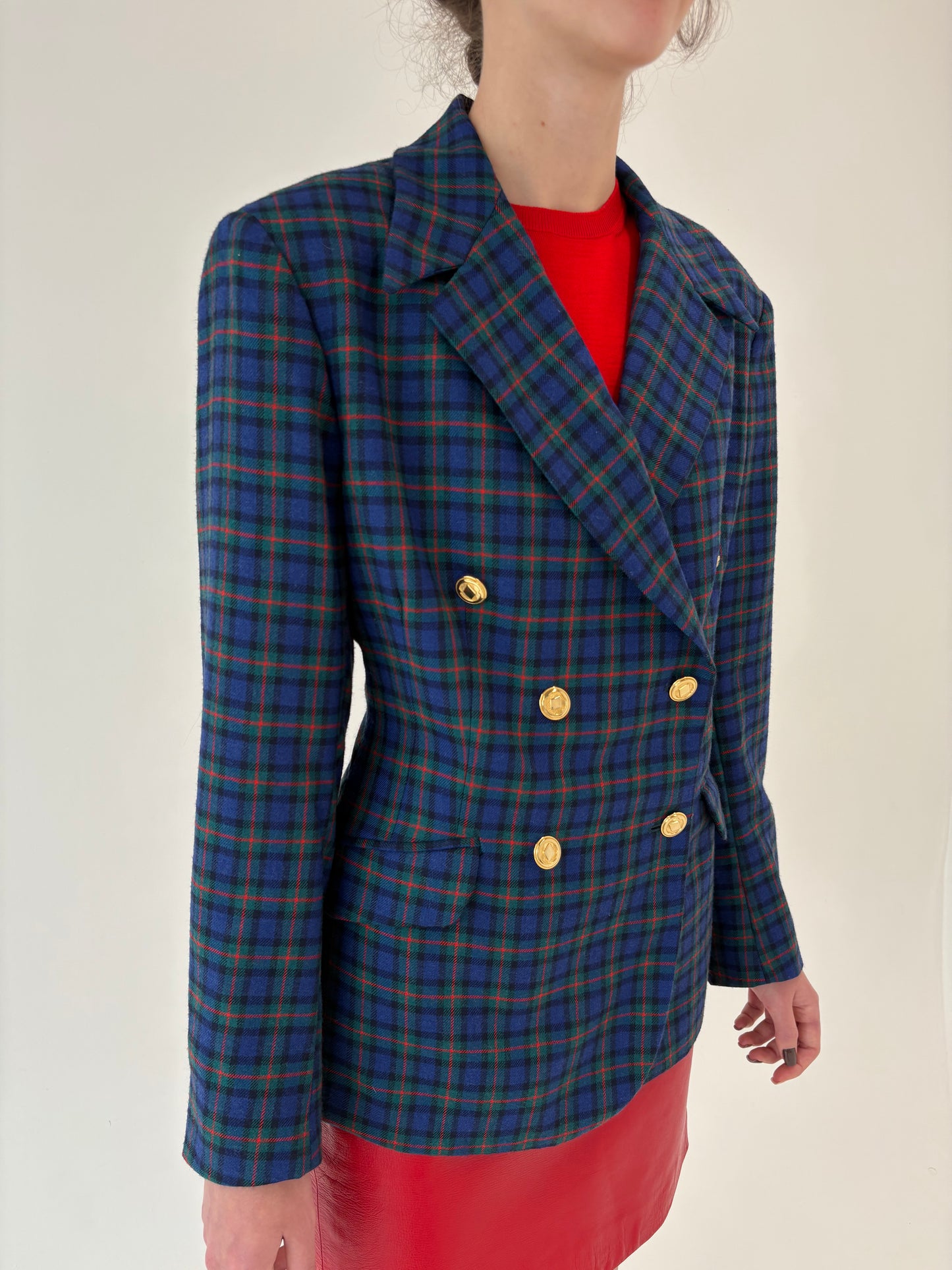 Sacou din Tartan de lana cu închidere dublă și nasturi aurii