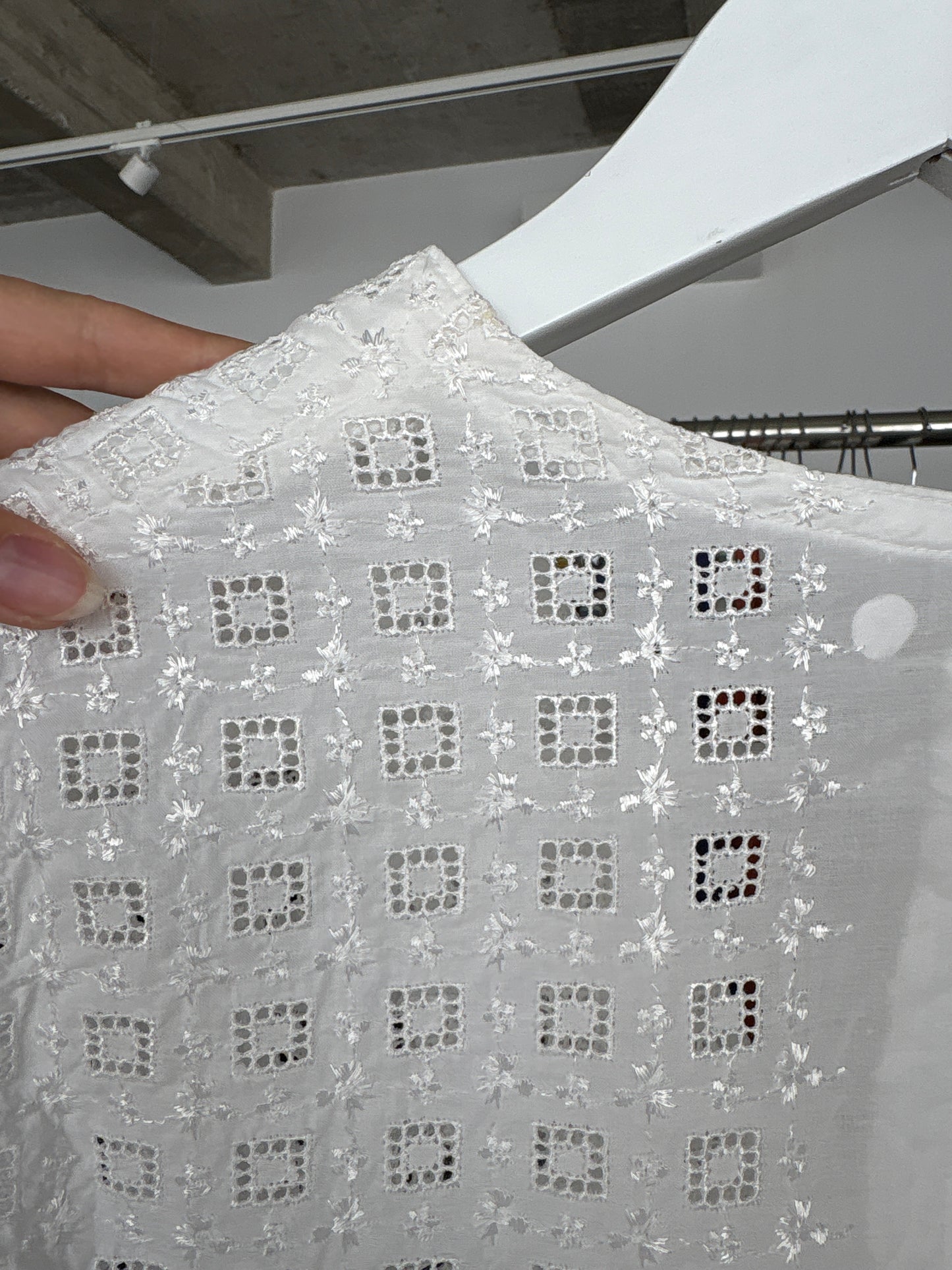 Cămașa vintage din bumbac luxury cu broderie și broderie anglaise