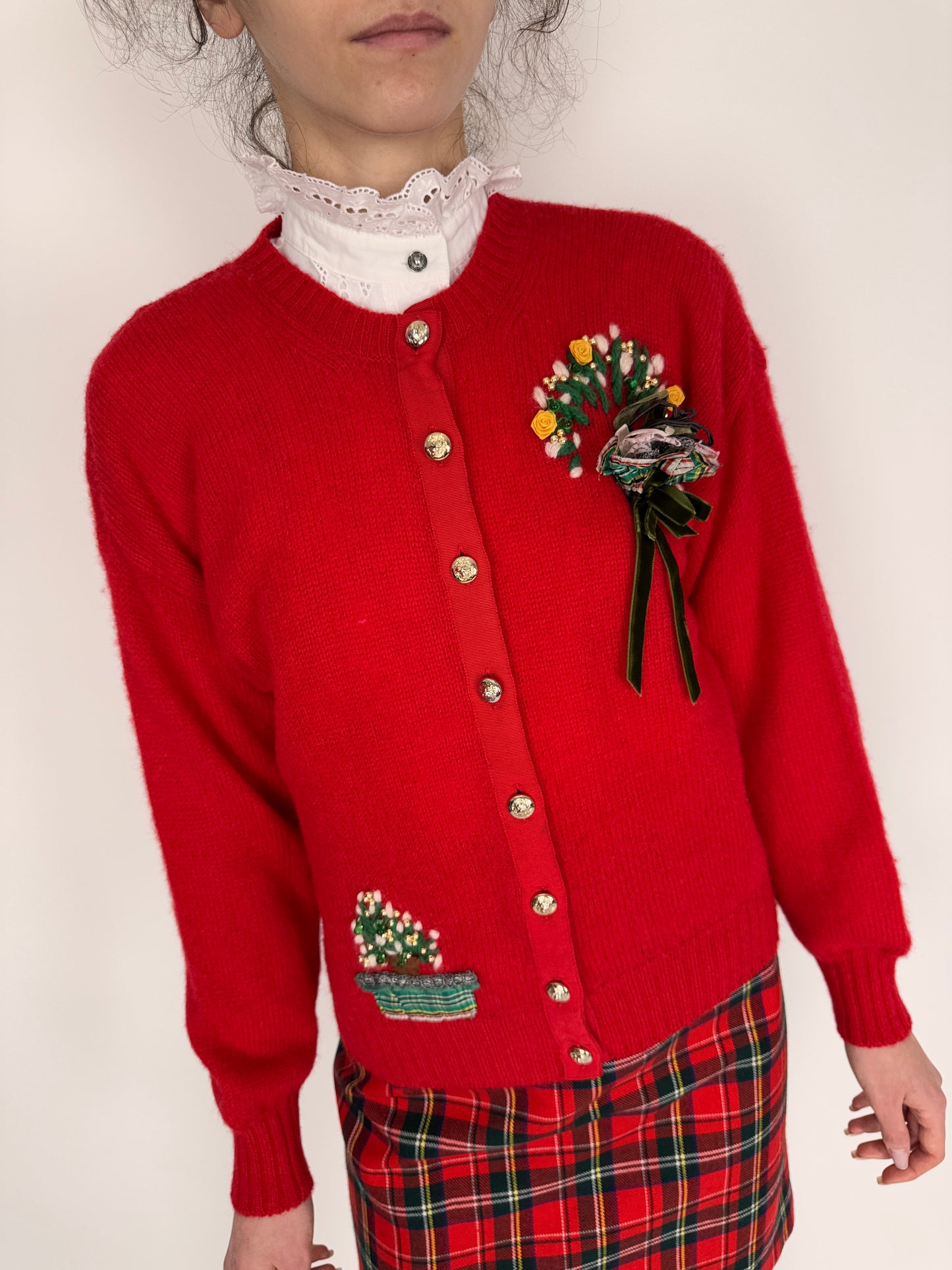 Cardigan vintage classic red din lana plină cu aplicații 3D