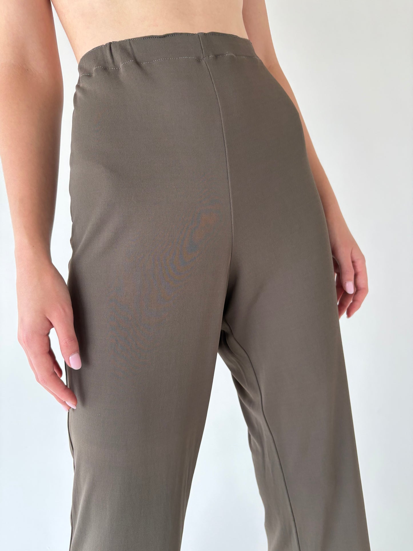 Pantaloni taupe confort din jerse super vaporos de vară