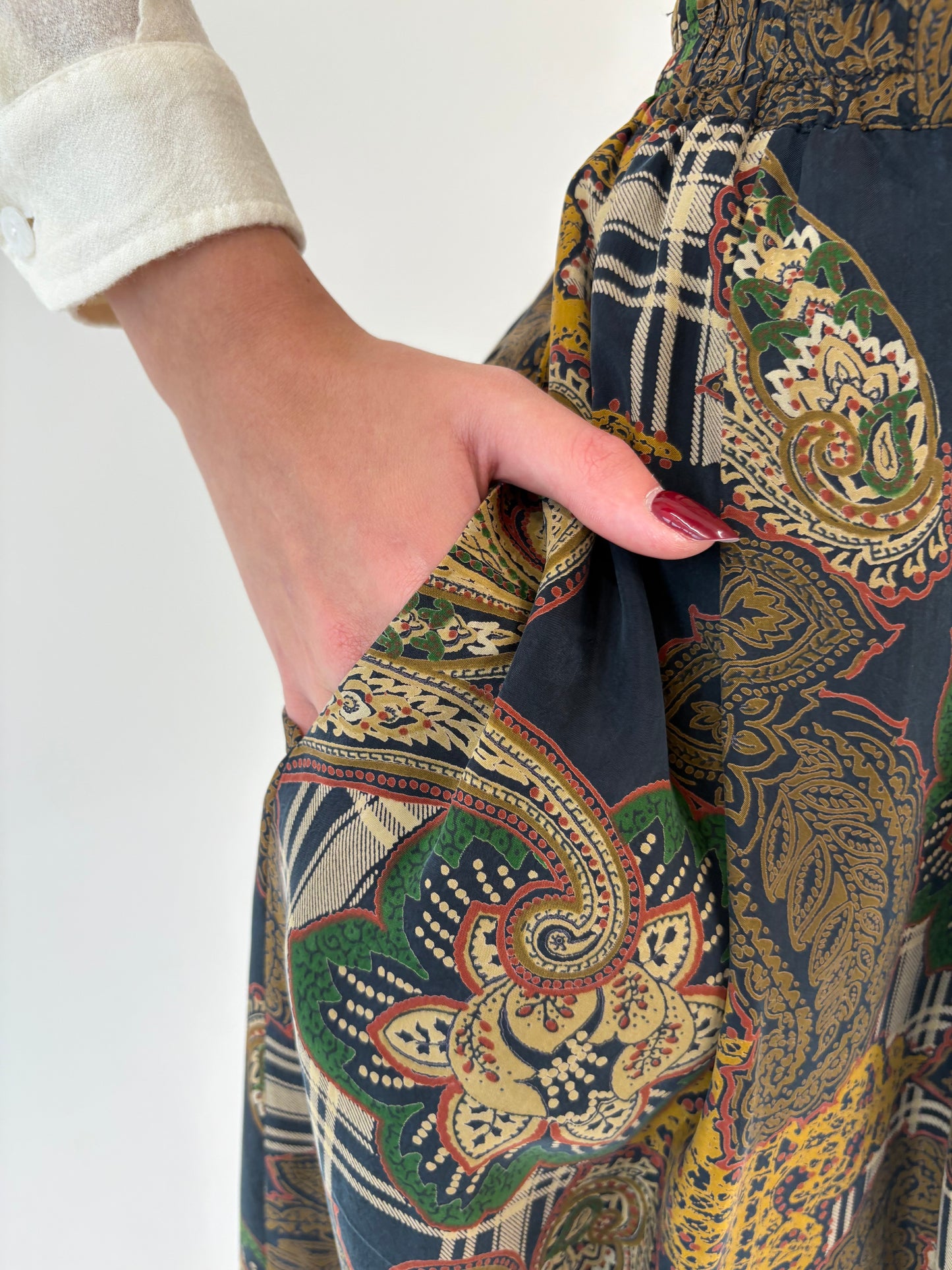 Fustă vintage din mătase naturală cu print paisley și buzunare