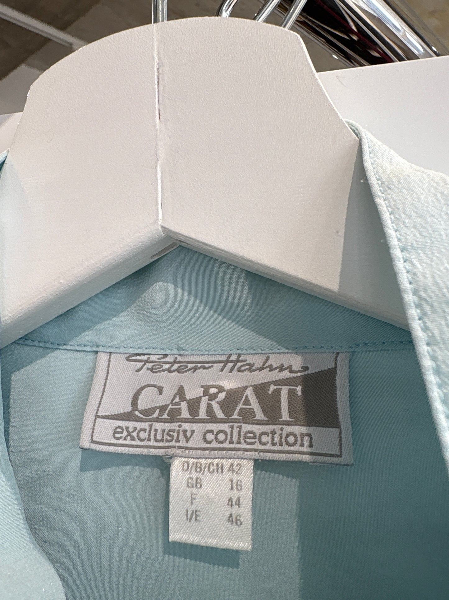 Cămașa baby blue în croi amplu din lana extrafina