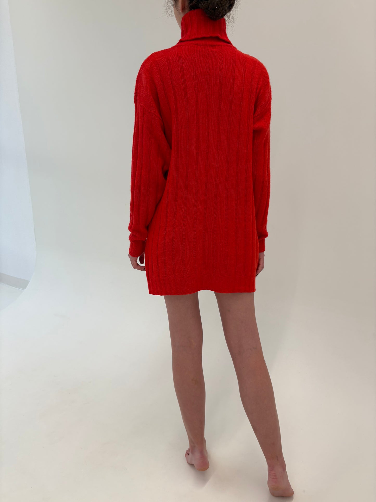 Rochie tip Maleta vintage roșu tare din lana extrafina multiply și Angora