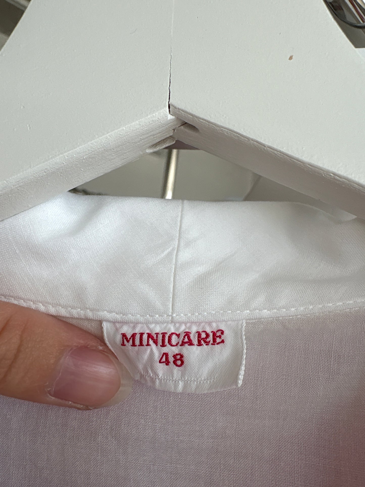 Camasa exceptionala din bumbac satinat cu broderie delicată superbă