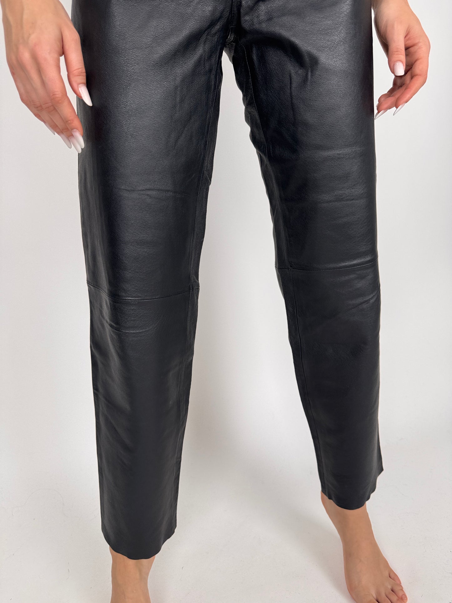 Pantaloni din piele naturală moale cu talie înaltă