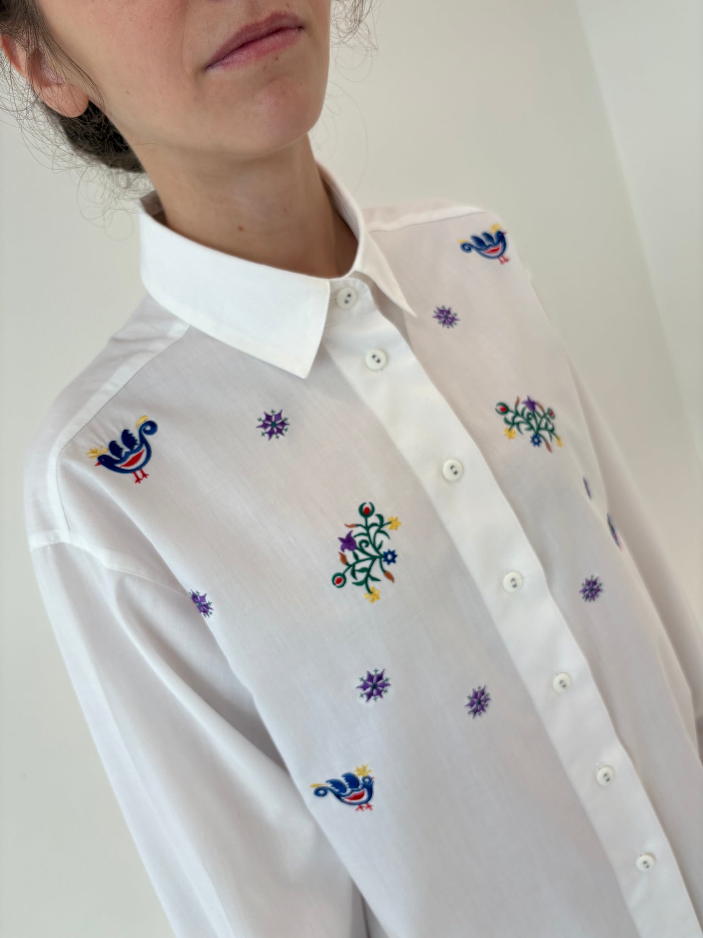 Cămașa vintage din bumbac cu broderie