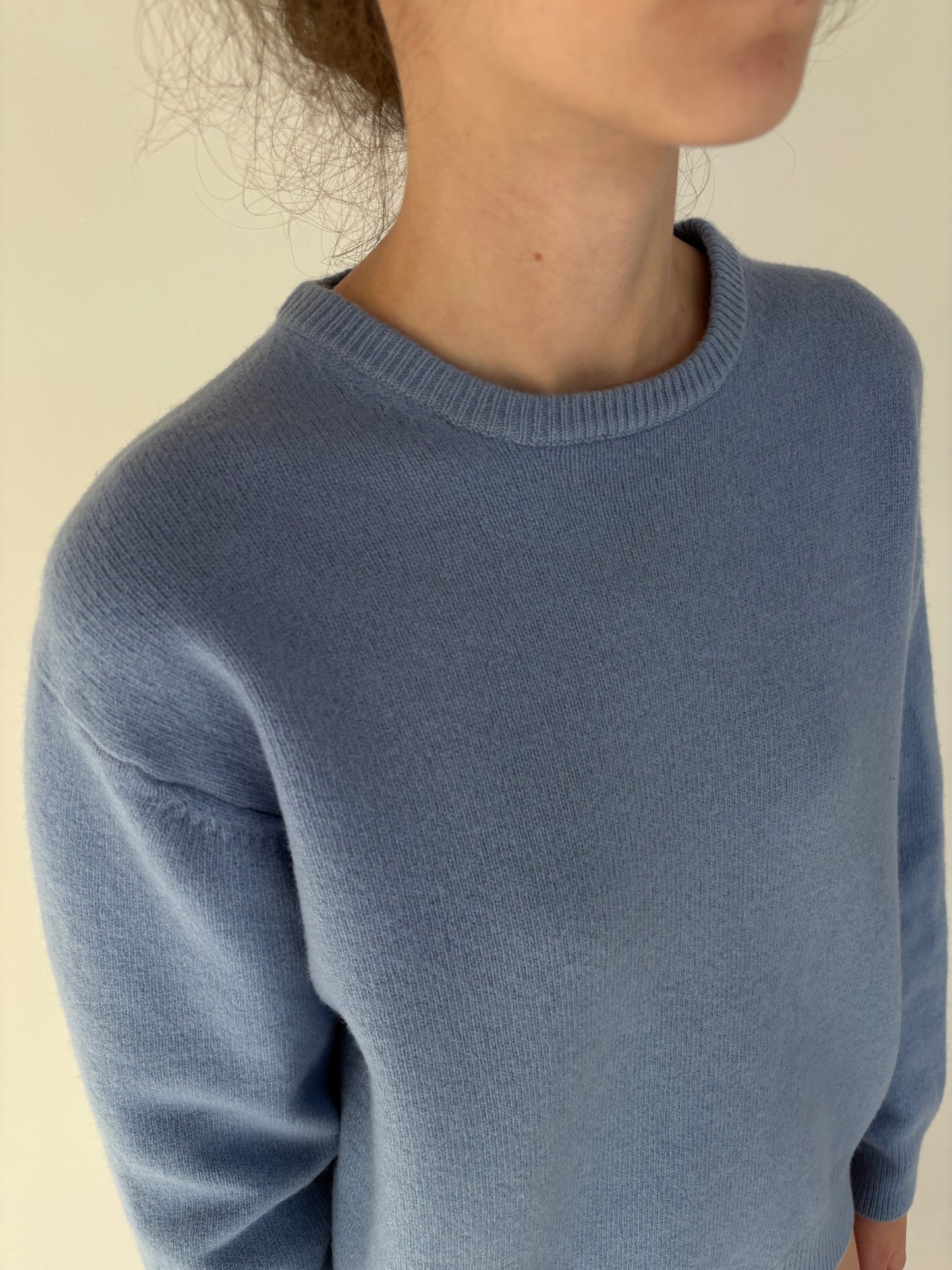 Pulover gros baby blue din lana merino extrafina de gramaj mare