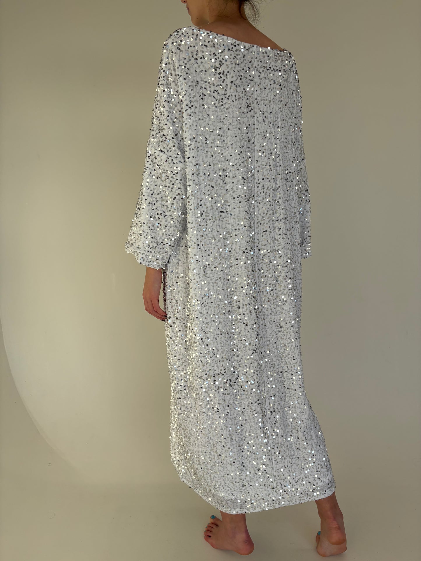 Rochie maxi din catifea extrem de moale cu aplicații din paiete argintii