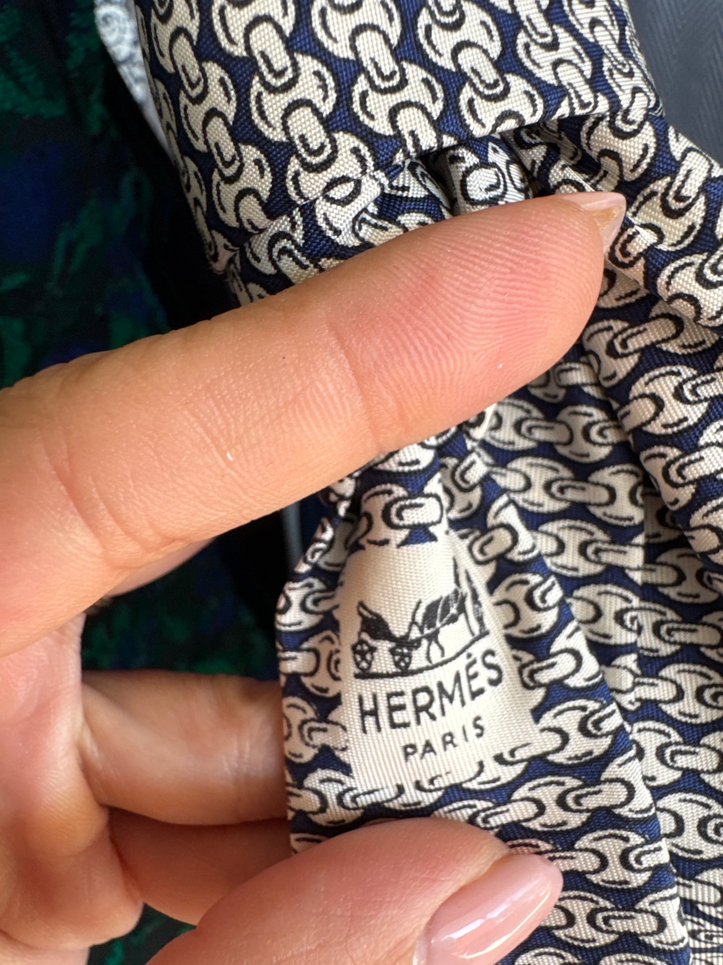 Cravata Hermes din mătase naturală