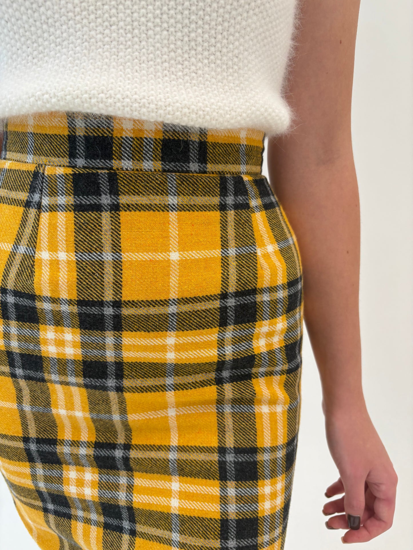 Fustă conică cu talie ultra înaltă marcată din Tartan de lana