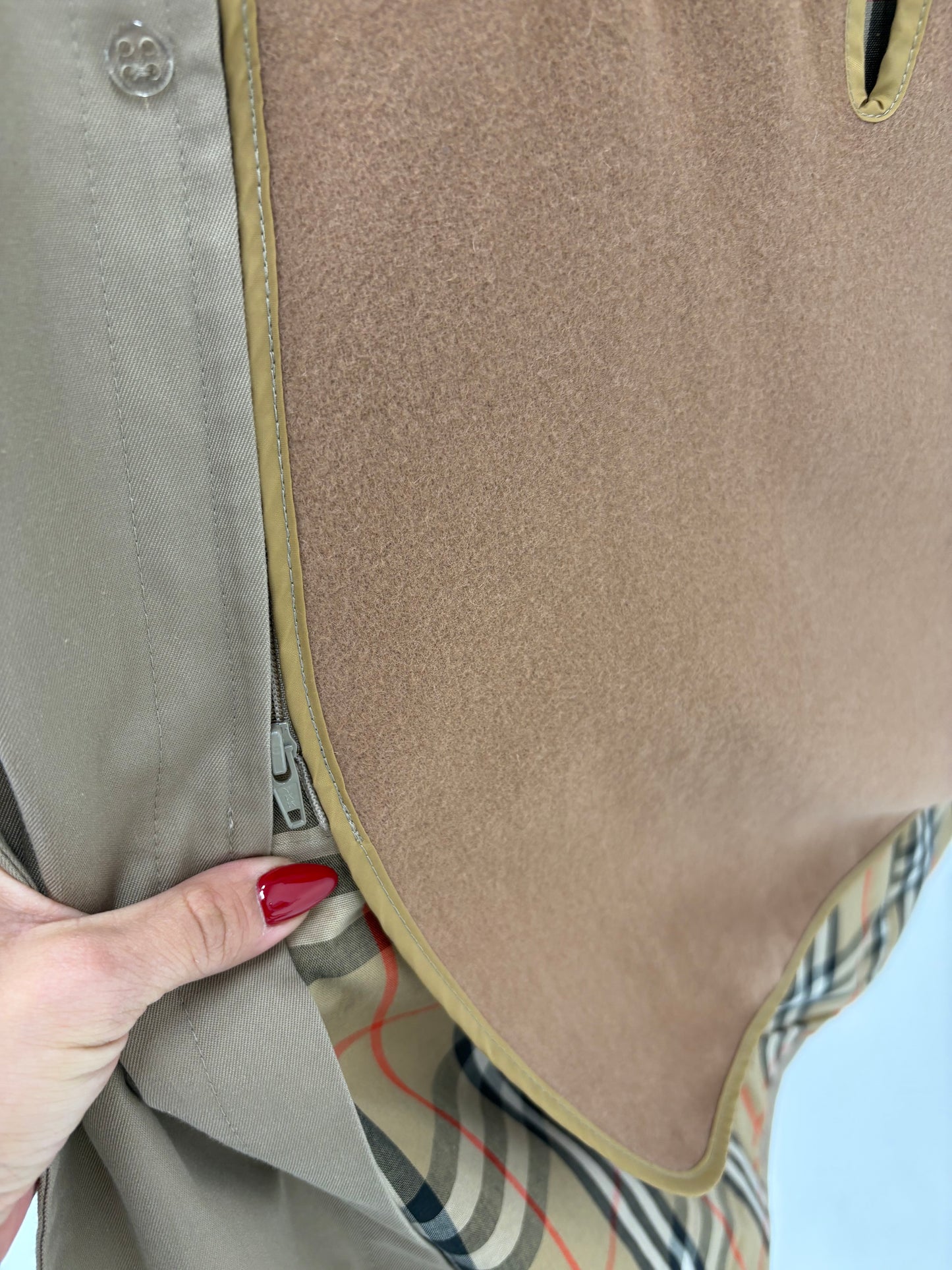 Trench high end Burberry de toamnă iarnă cu liner de lana cu camel hair detașabil