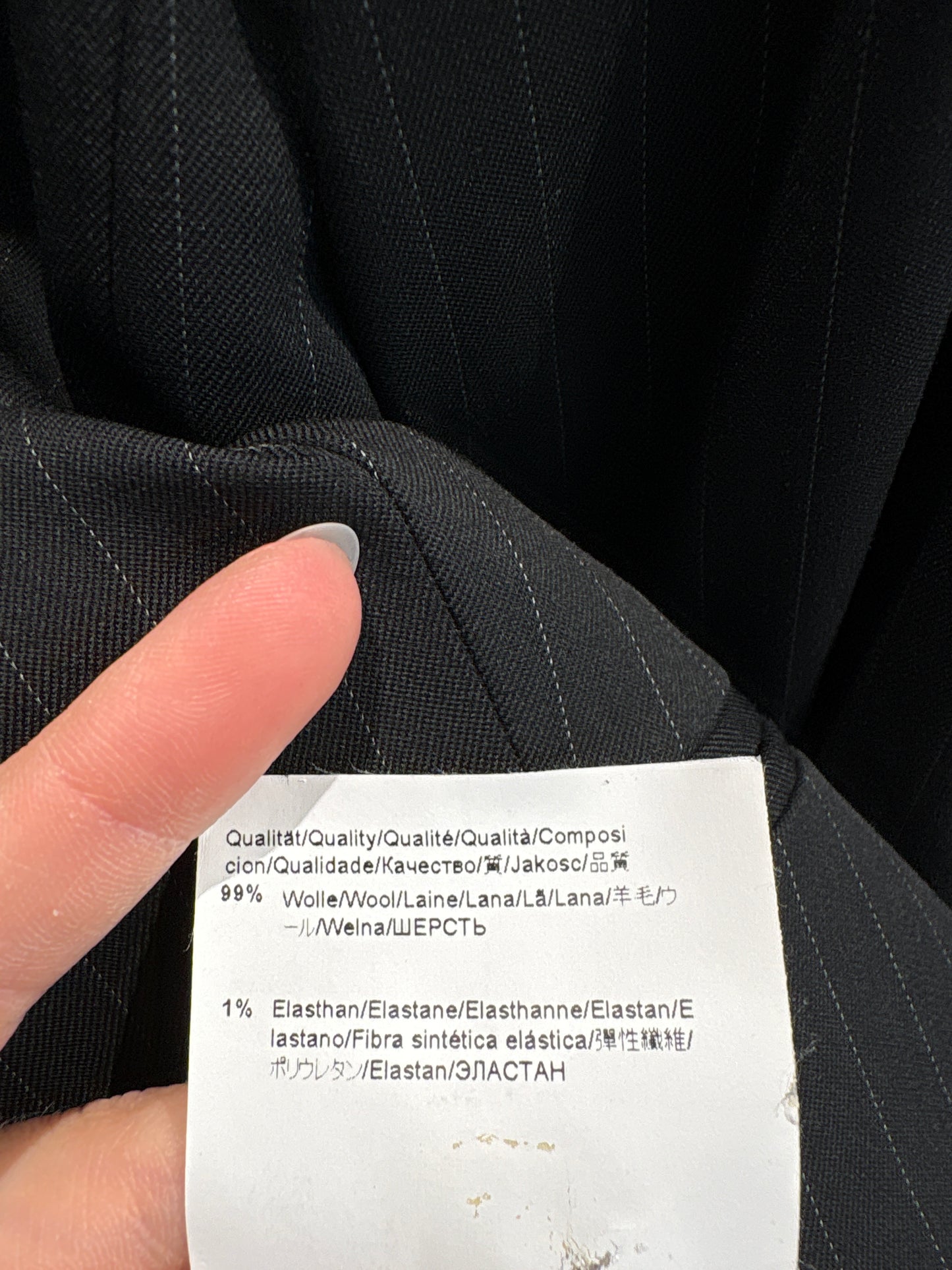 Sacou tall Hugo Boss din lana extrafina confort și dungi fine verticale