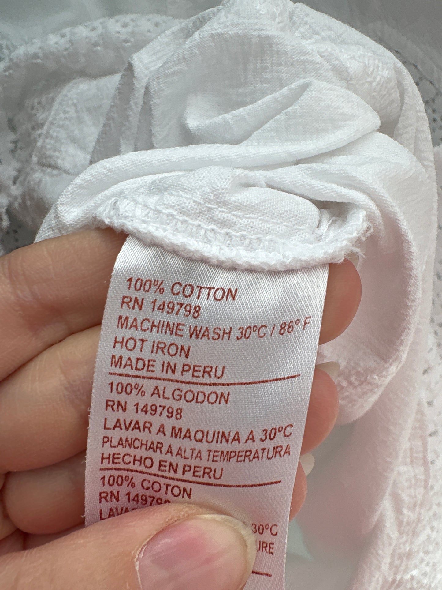 Rochie din pânză excepțională de bumbac cu macrame în croi feminin